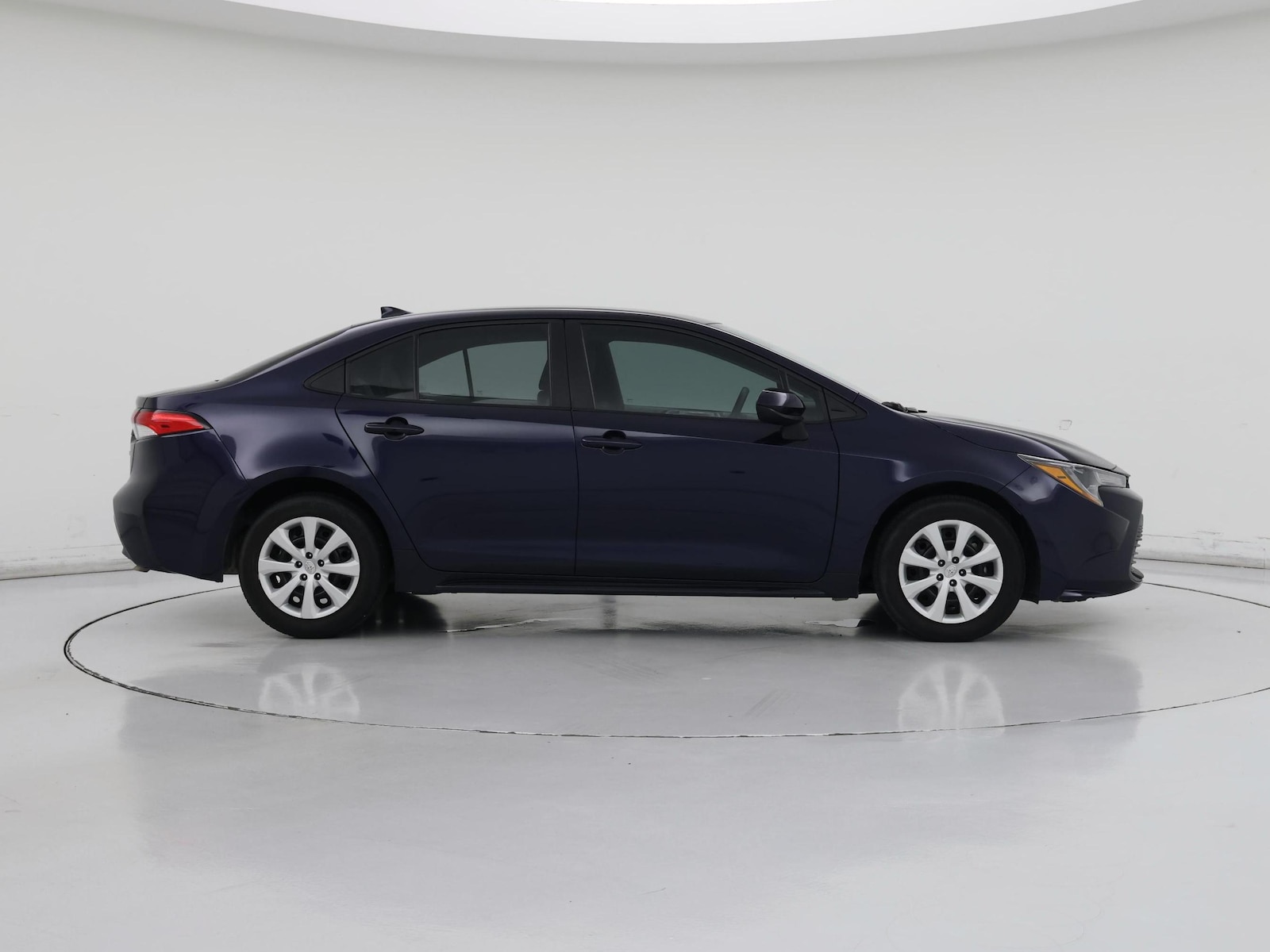2024 Toyota Corolla LE - Photo 8