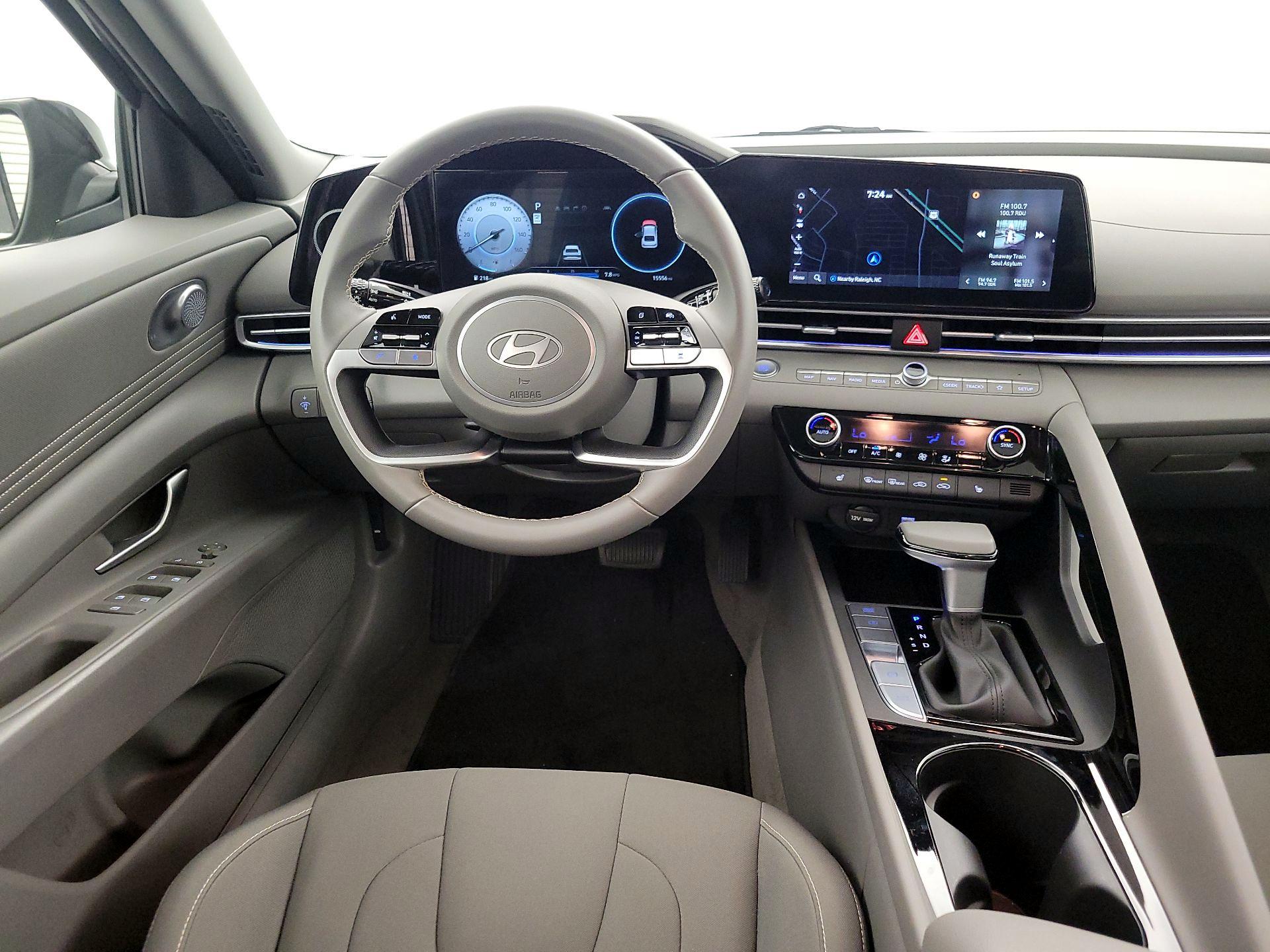 Thumbnail: 2024 Hyundai Elantra - 10