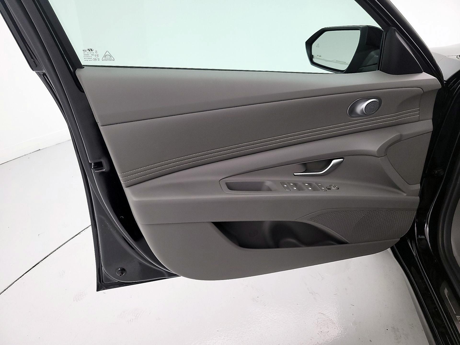 Thumbnail: 2024 Hyundai Elantra - 12