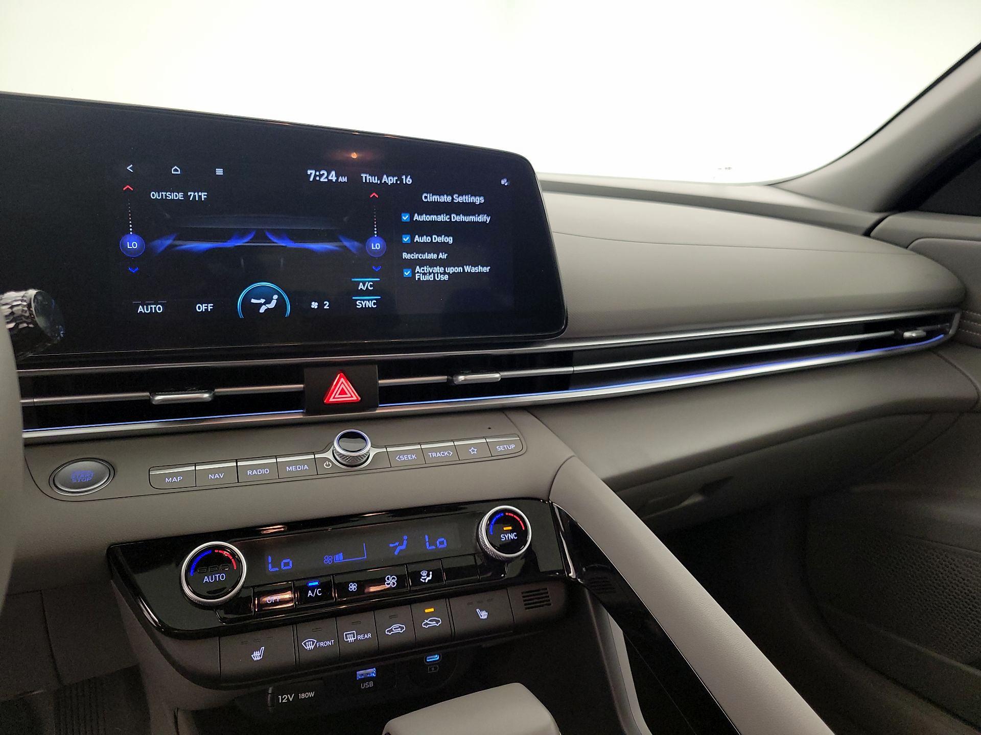 Thumbnail: 2024 Hyundai Elantra - 17