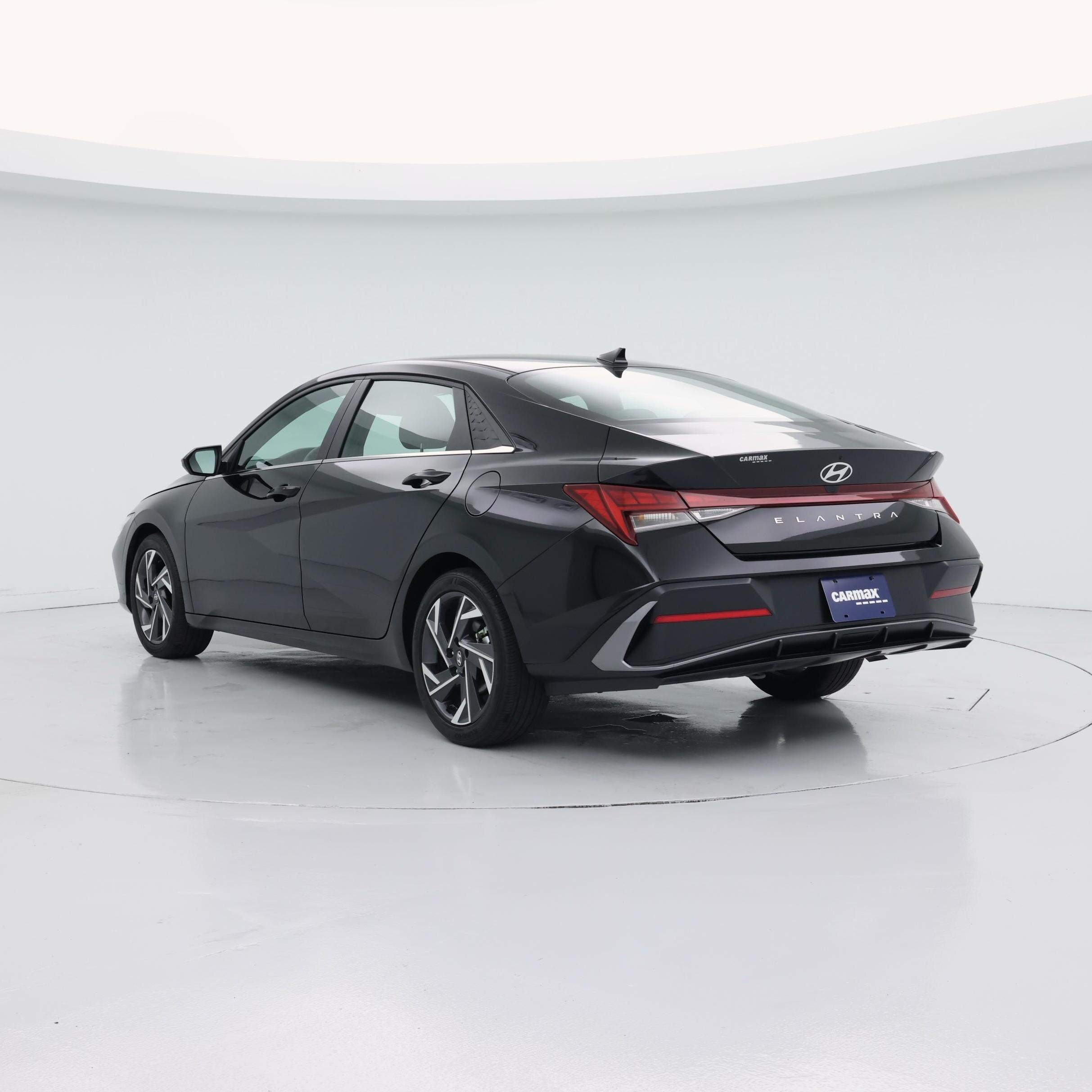 Thumbnail: 2024 Hyundai Elantra - 2