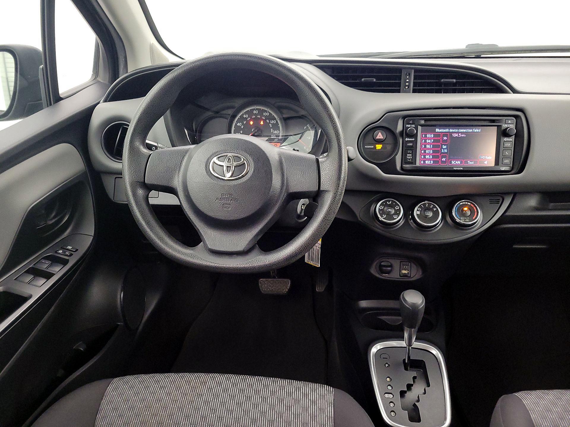 Thumbnail: 2015 Toyota Yaris - 10