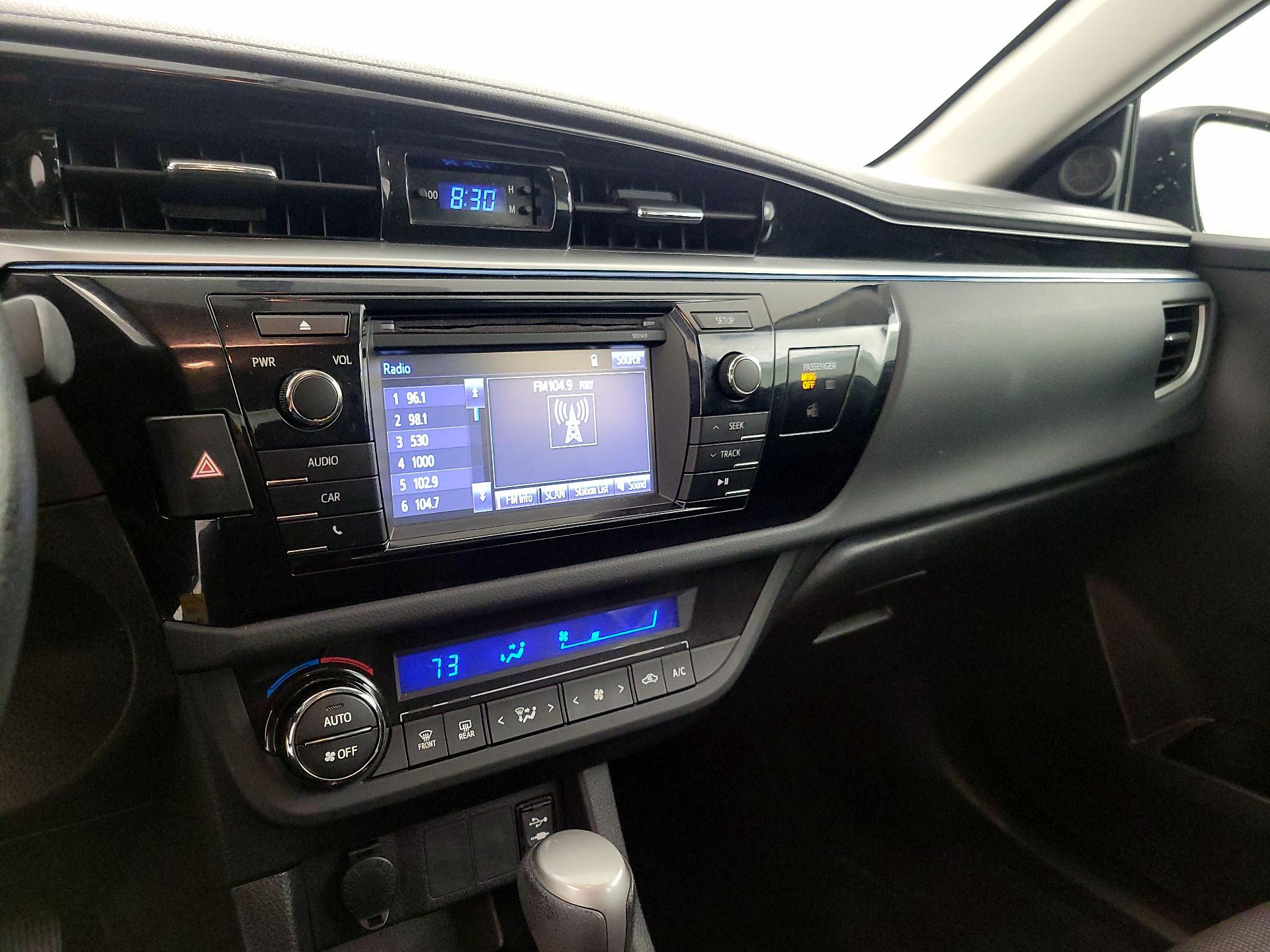 Thumbnail: 2015 Toyota Corolla - 15