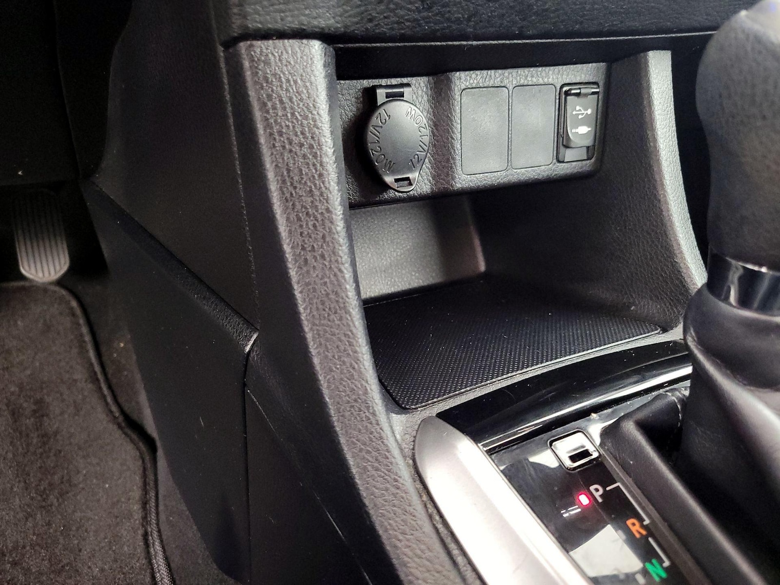 2015 Toyota Corolla S - Photo 19
