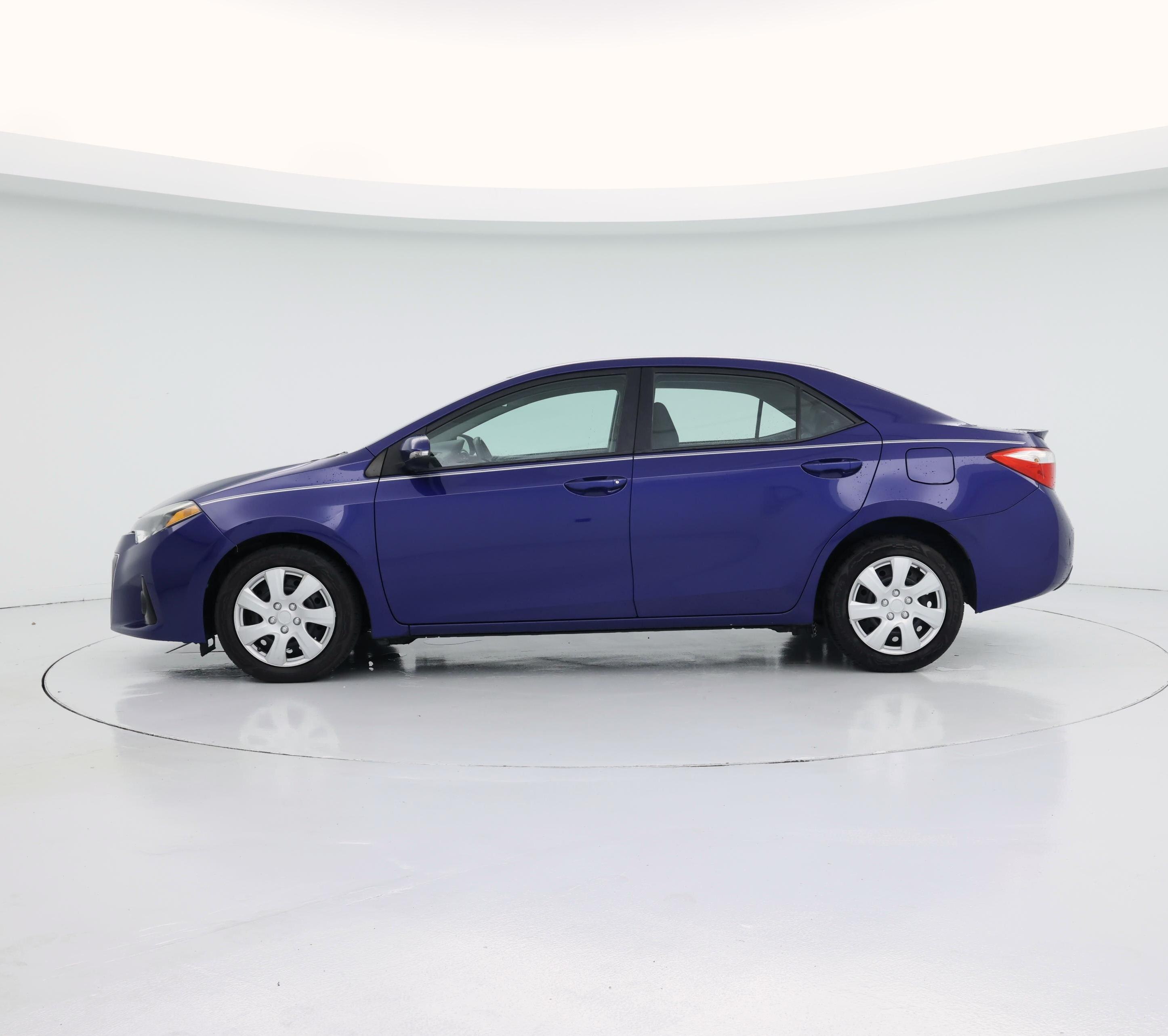 Thumbnail: 2015 Toyota Corolla - 3