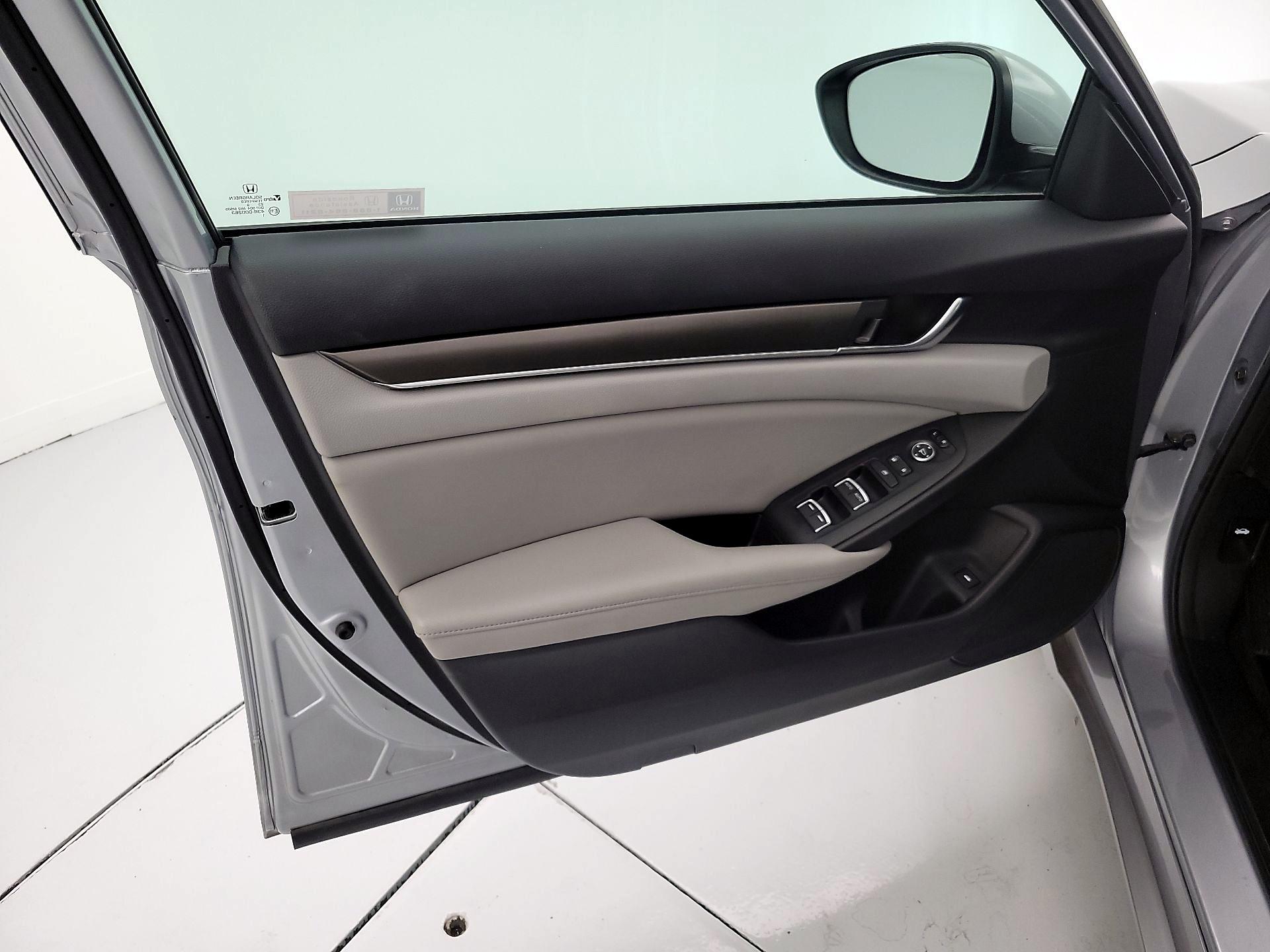 Thumbnail: 2019 Honda Accord - 12