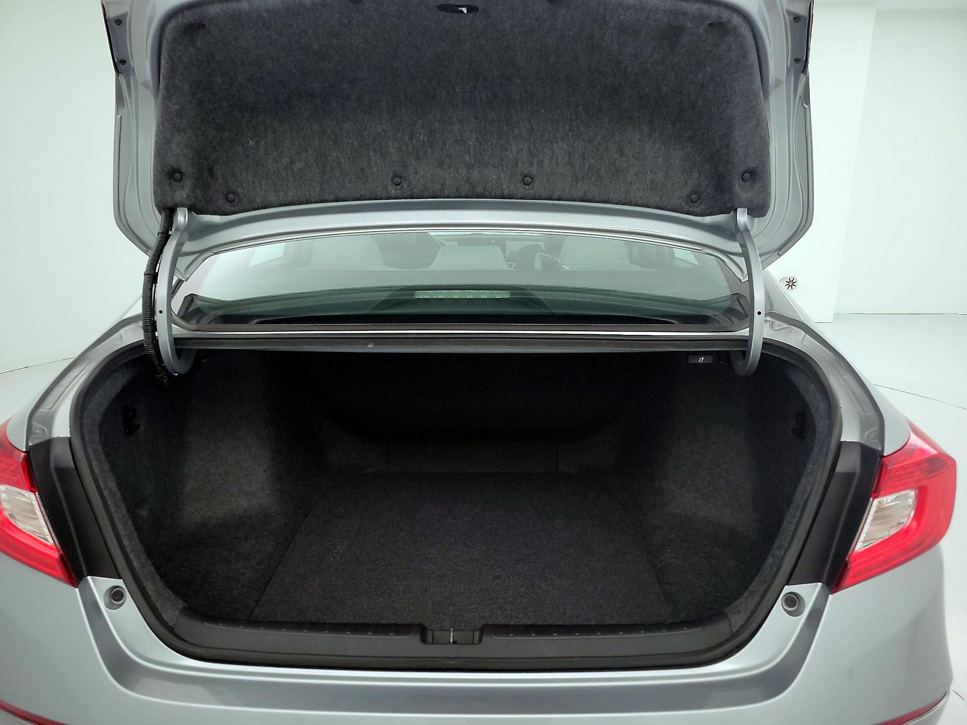 Thumbnail: 2019 Honda Accord - 20