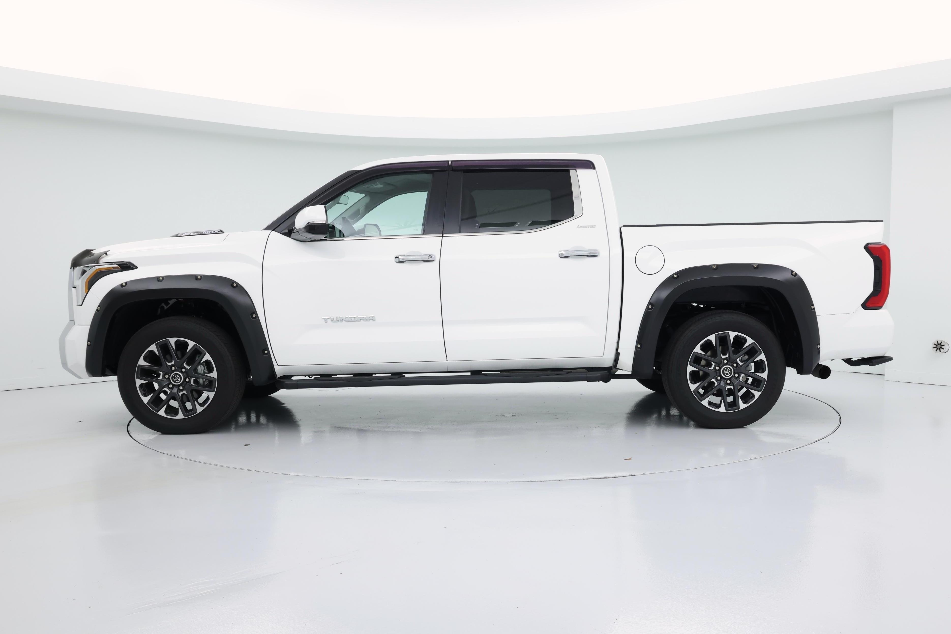 Thumbnail: 2024 Toyota Tundra - 3