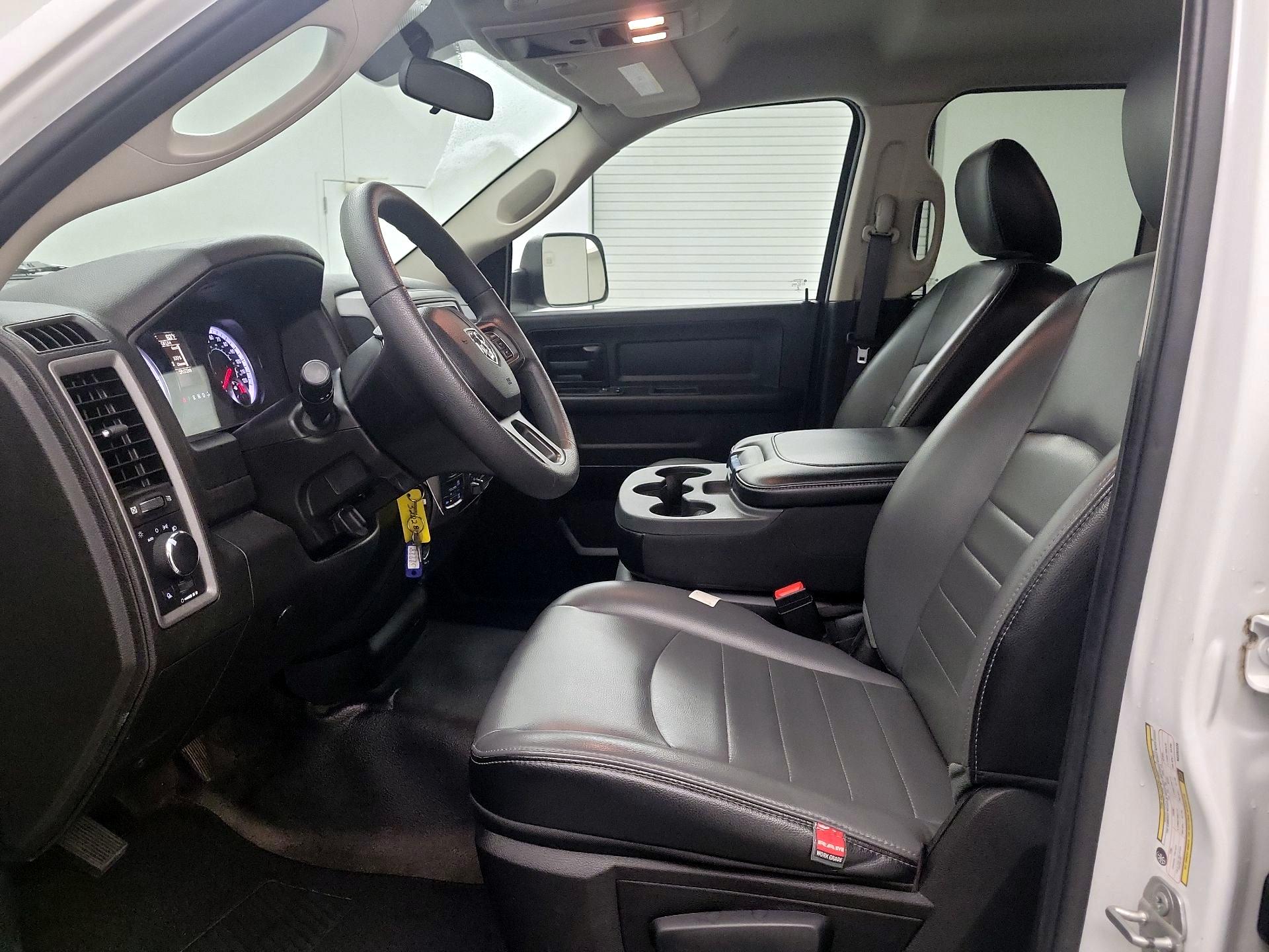 Thumbnail: 2022 RAM 1500 Classic - 11