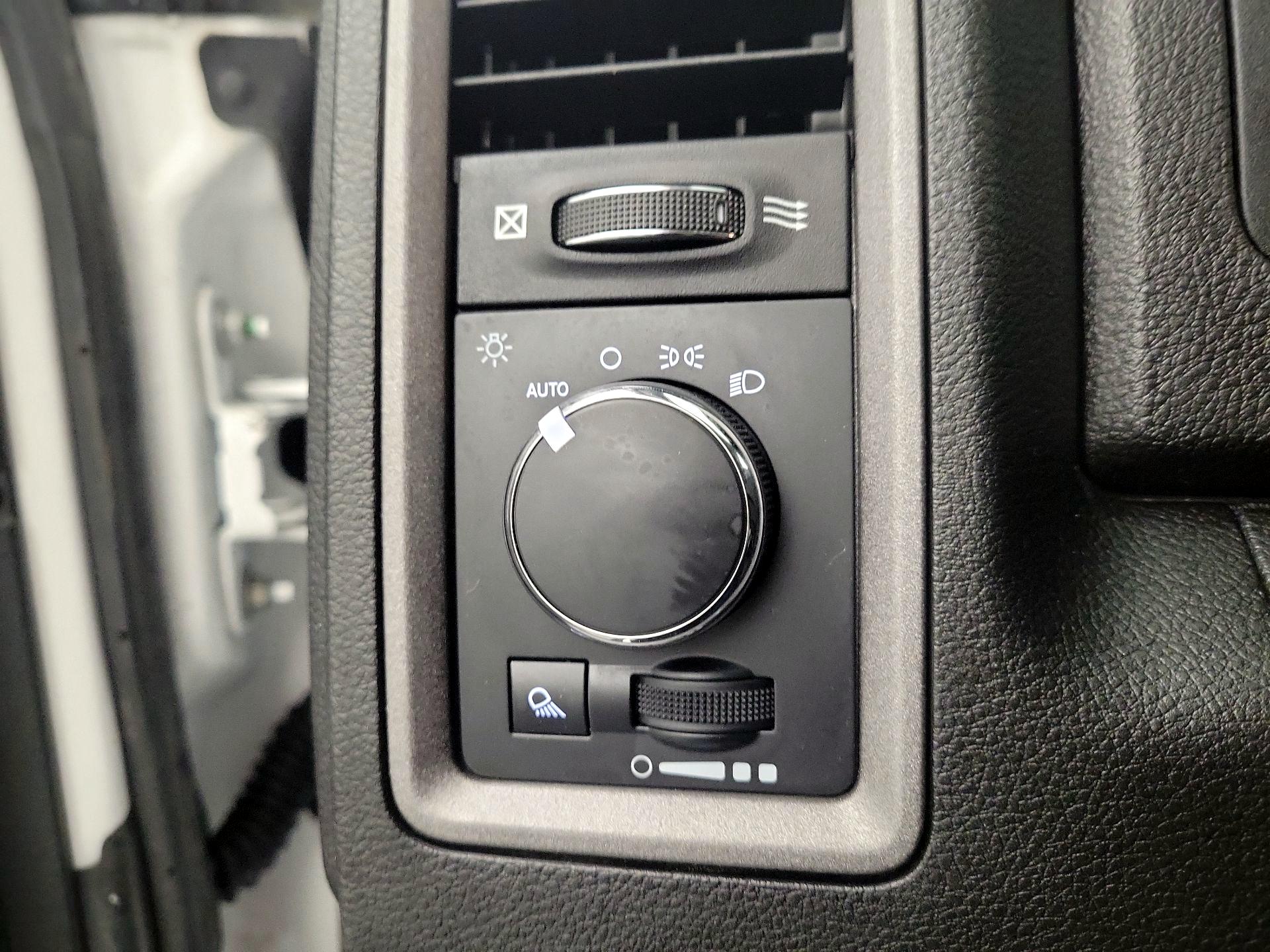 Thumbnail: 2022 RAM 1500 Classic - 13