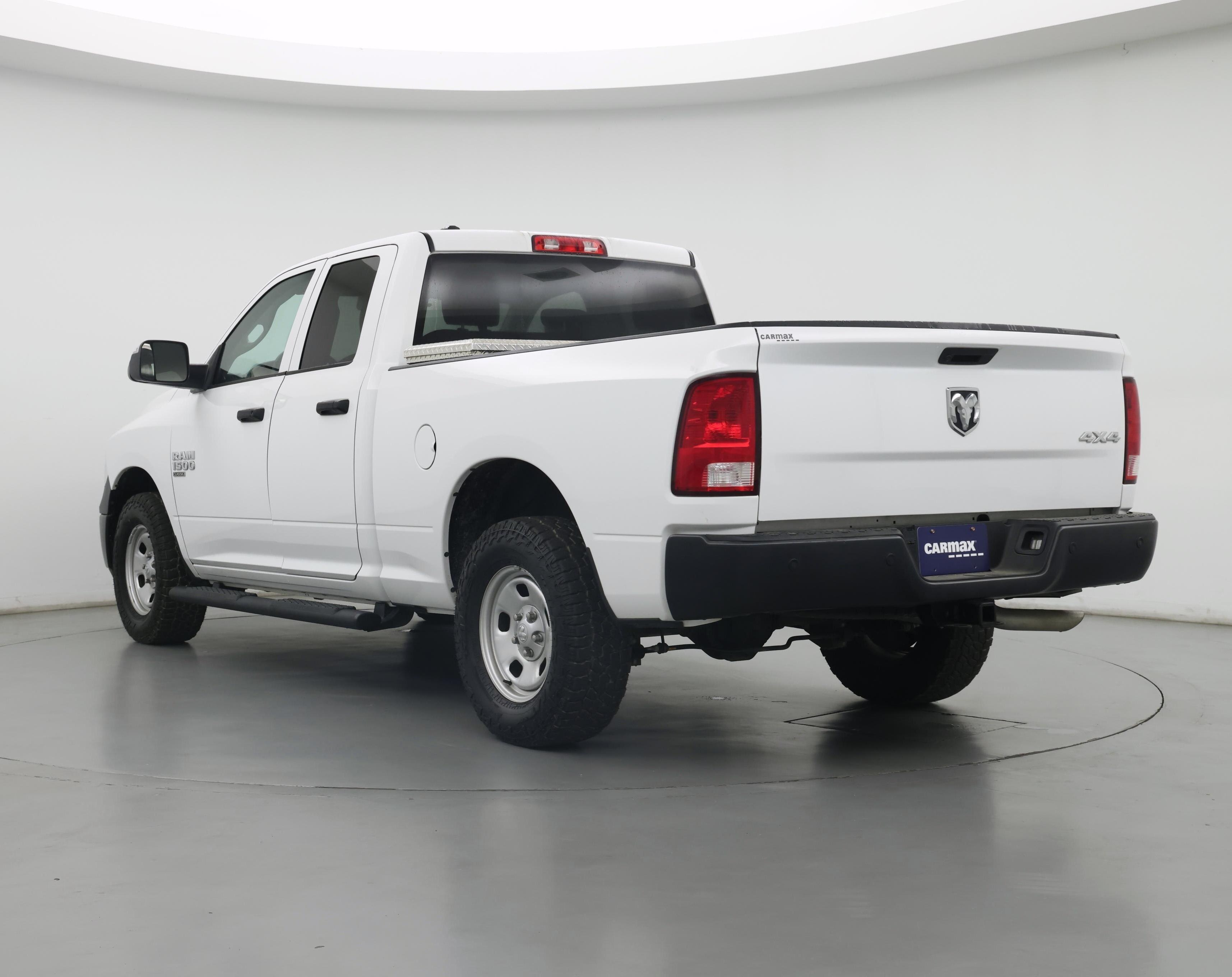 Thumbnail: 2022 RAM 1500 Classic - 2