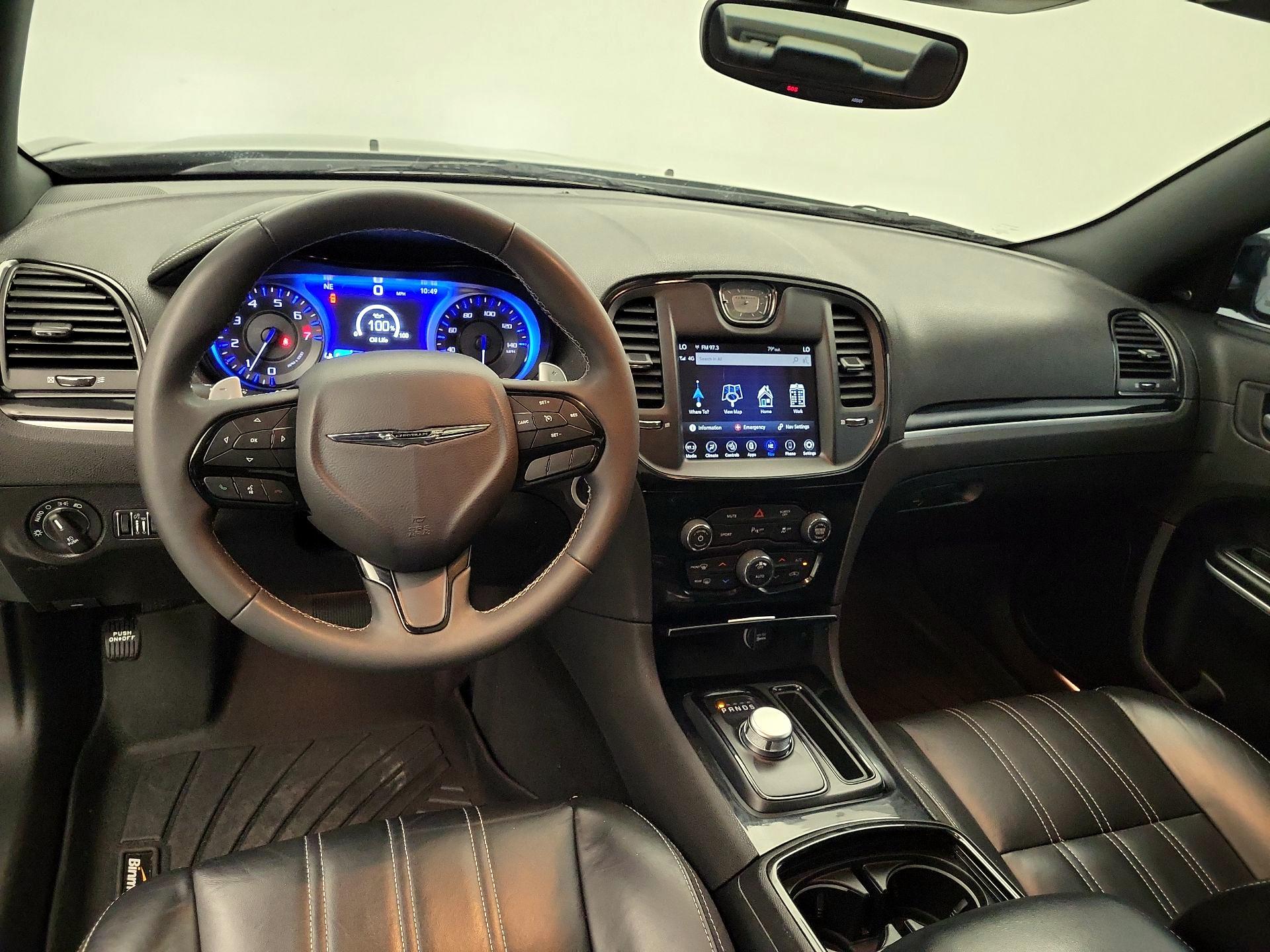 Thumbnail: 2023 Chrysler 300 - 9