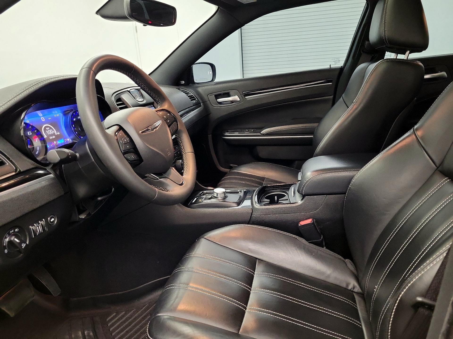 Thumbnail: 2023 Chrysler 300 - 11