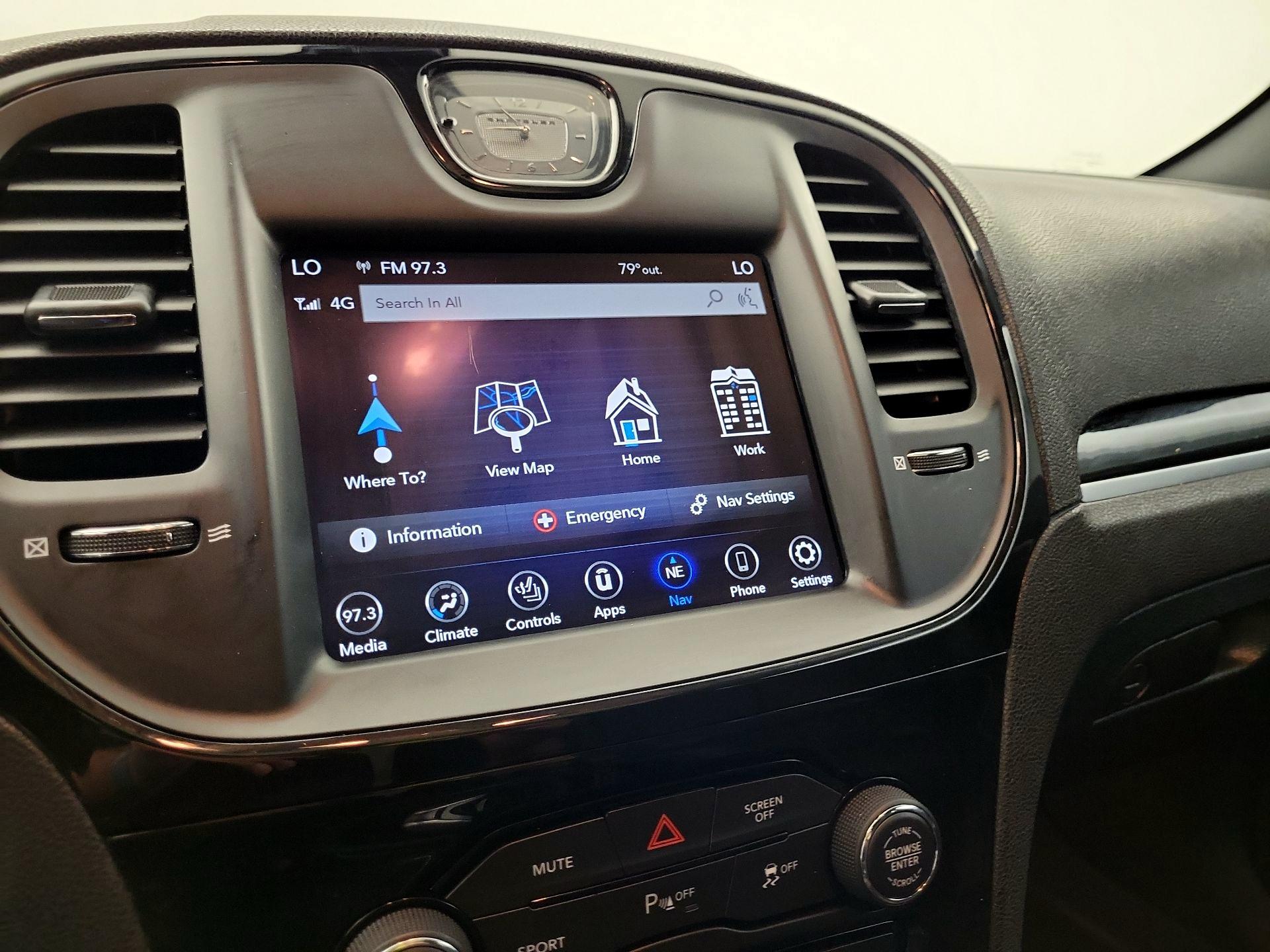 Thumbnail: 2023 Chrysler 300 - 14