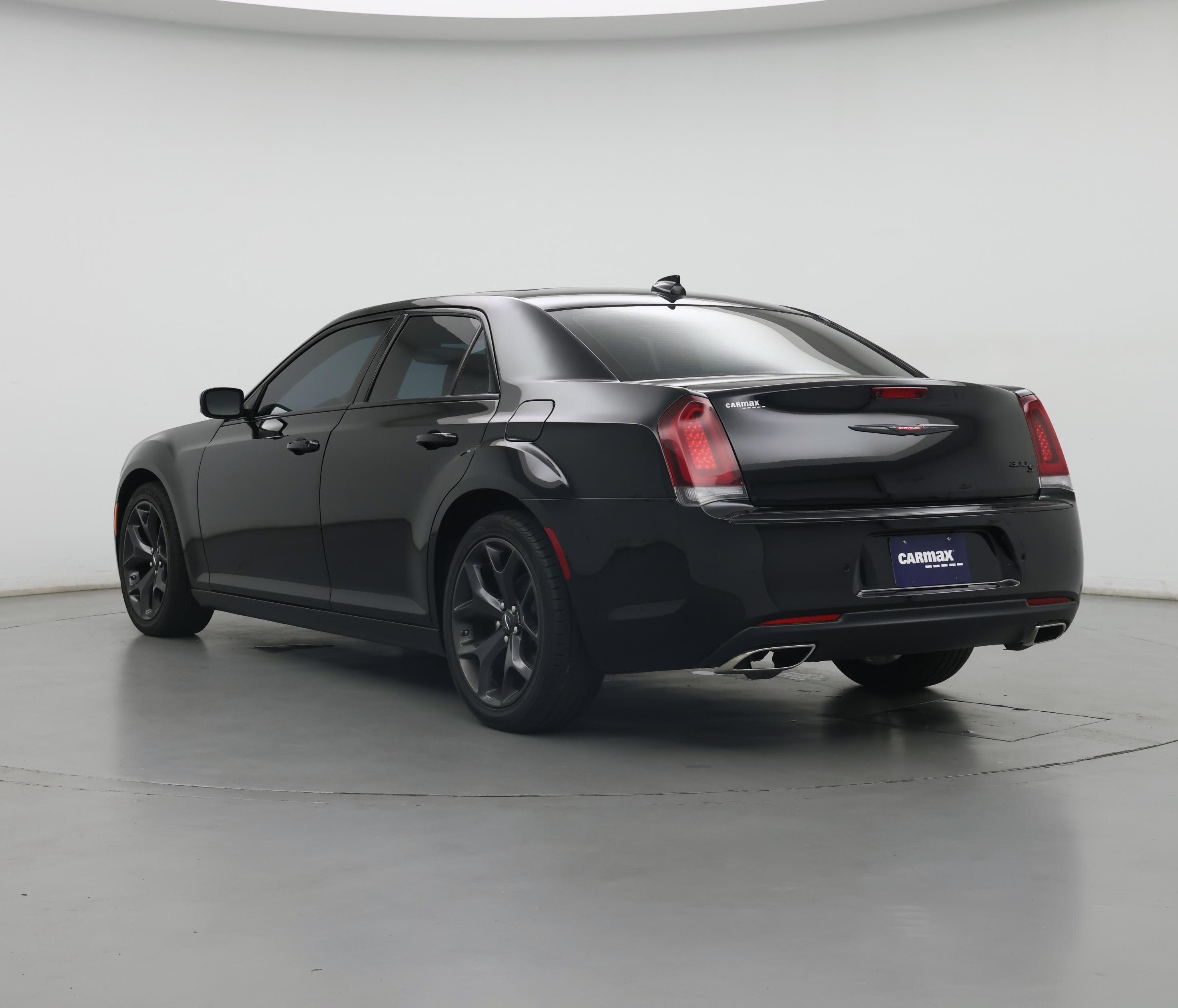 Thumbnail: 2023 Chrysler 300 - 2