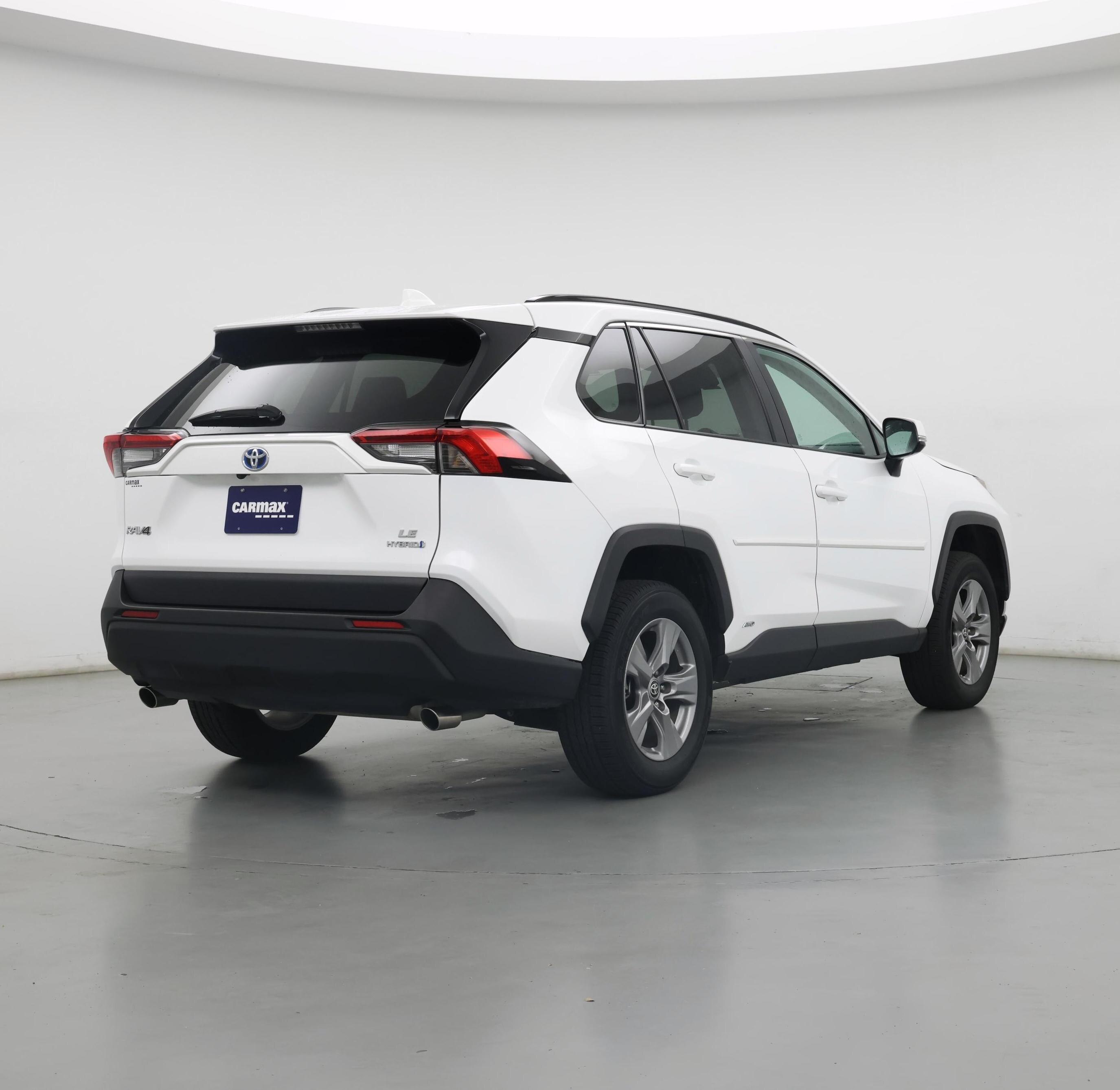 Thumbnail: 2024 Toyota RAV4 - 8