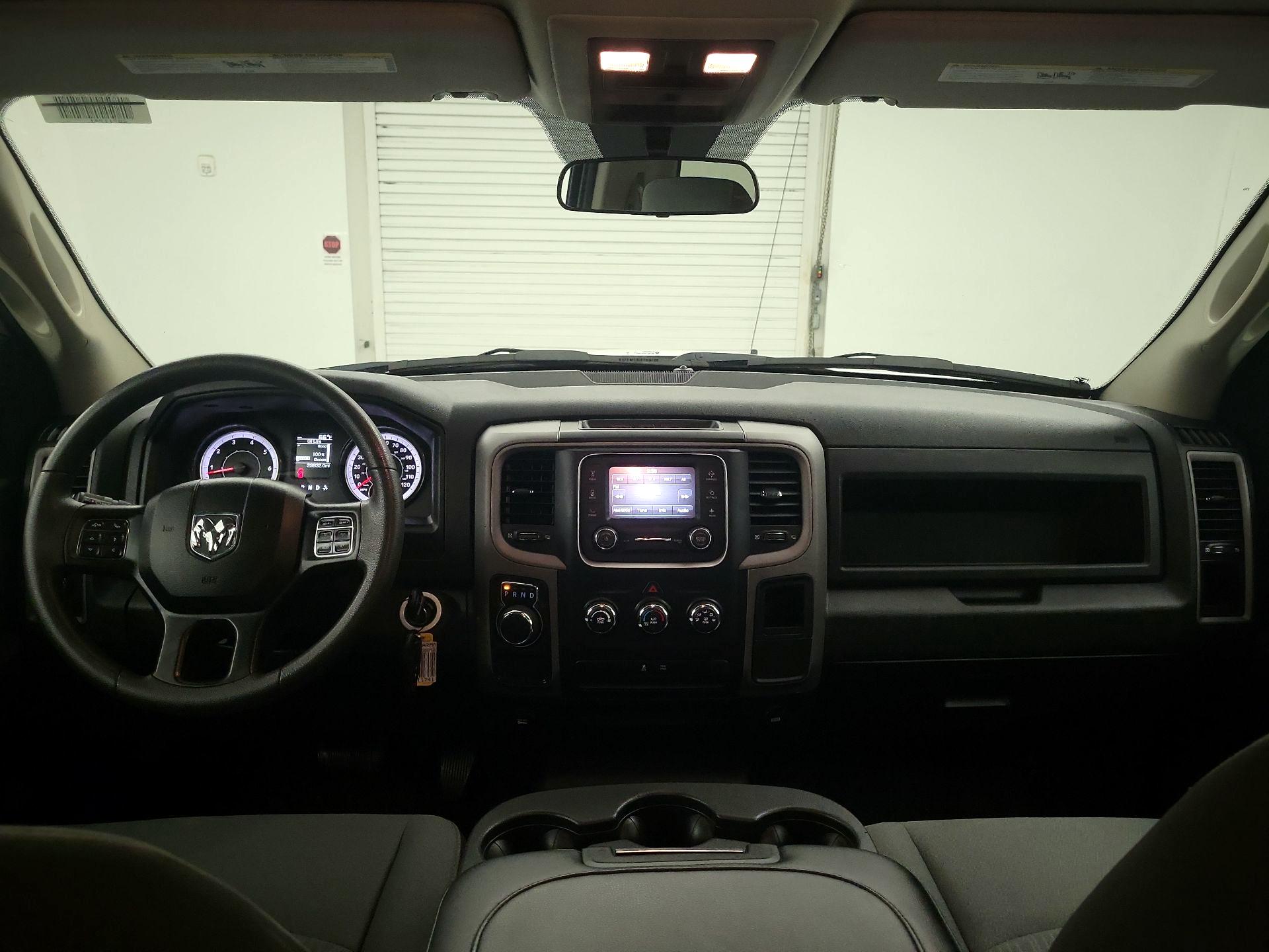 Thumbnail: 2023 RAM 1500 Classic - 9