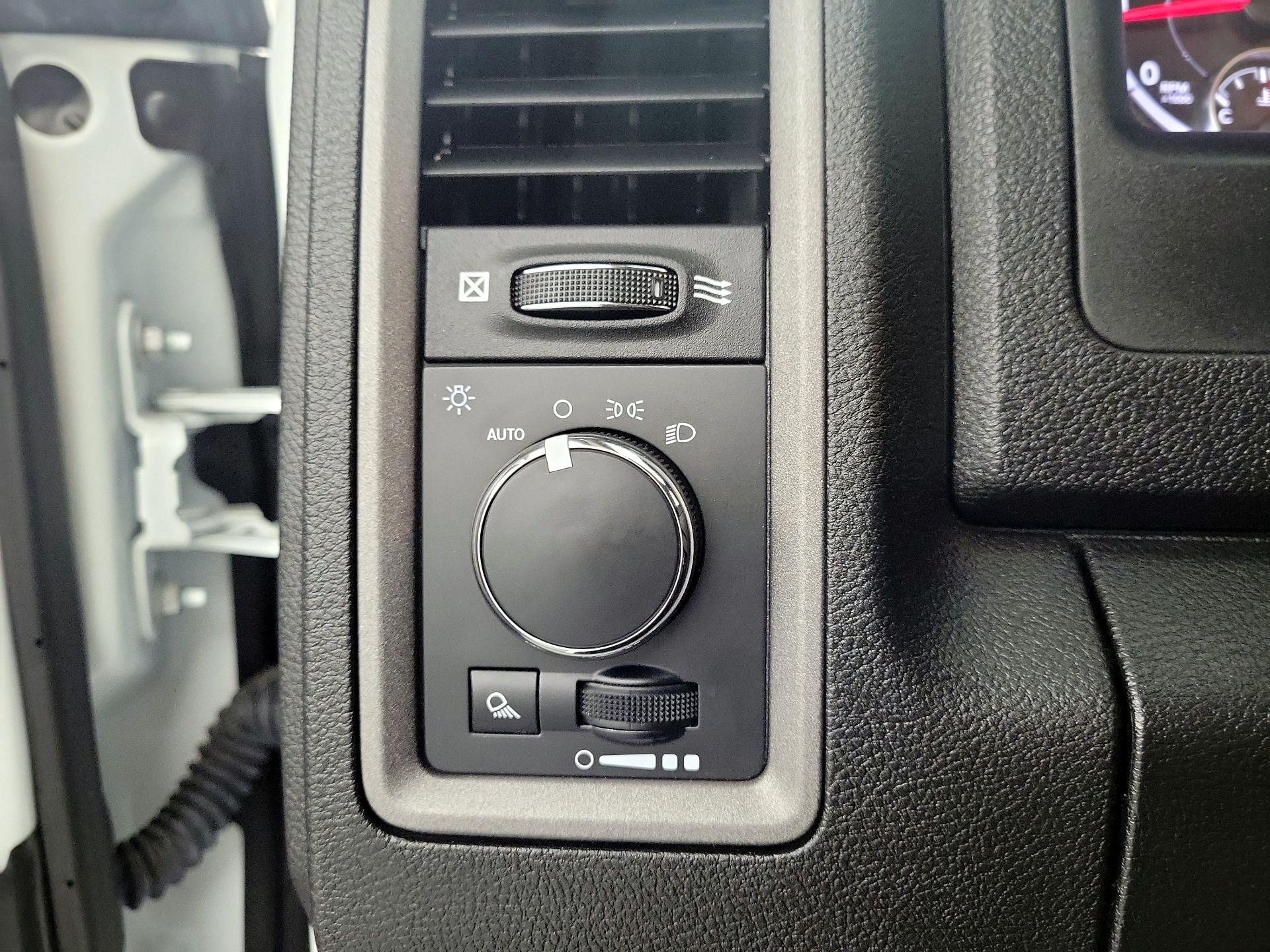 Thumbnail: 2023 RAM 1500 Classic - 13