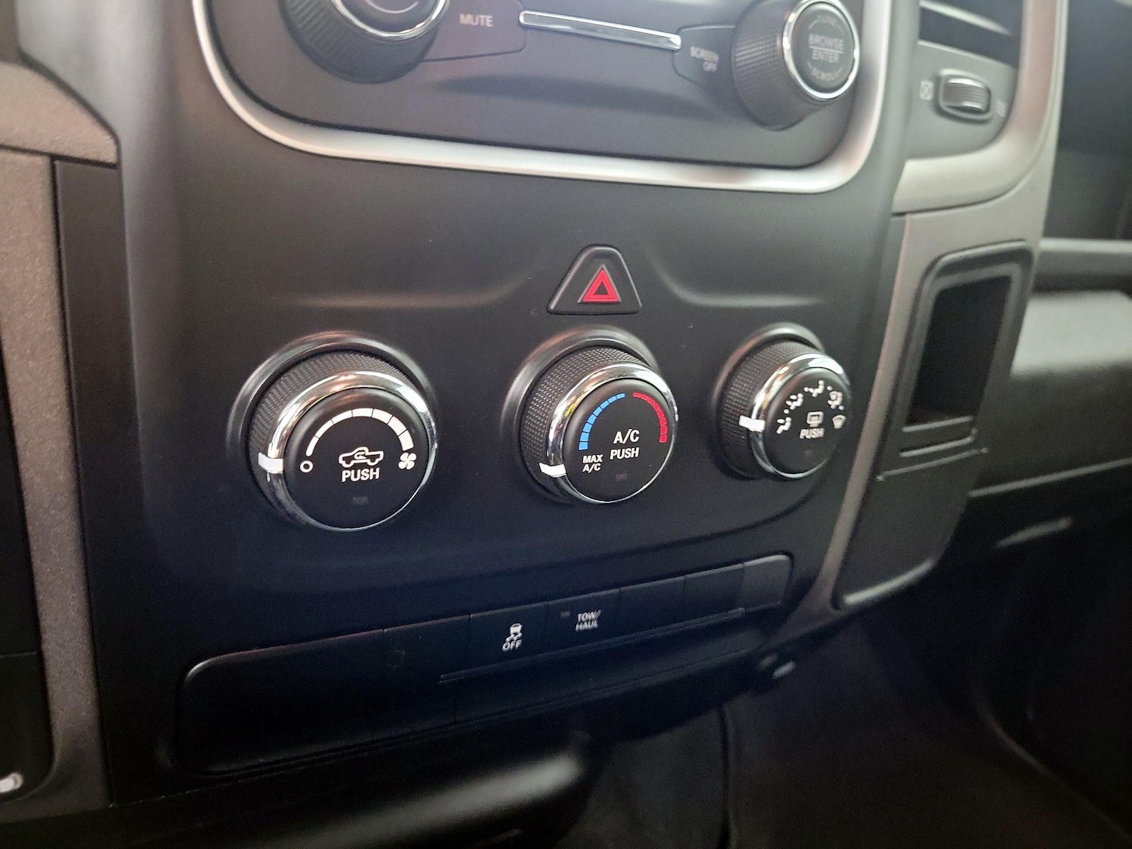 2023 RAM Ram 1500 Classic Tradesman - Photo 17