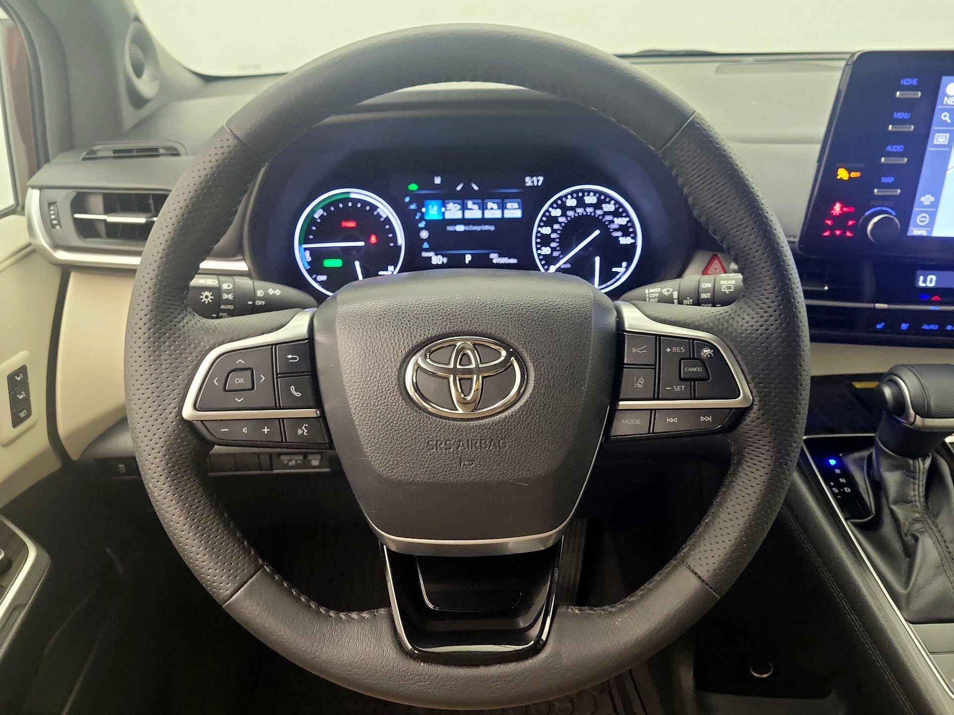 Thumbnail: 2022 Toyota Sienna - 10