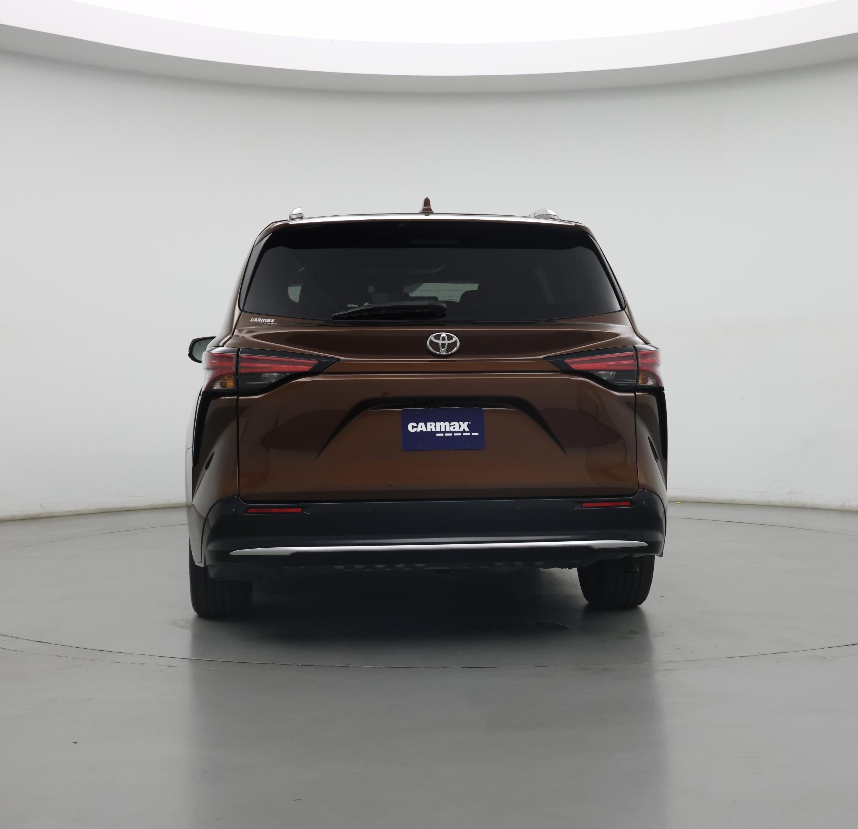 Thumbnail: 2022 Toyota Sienna - 6