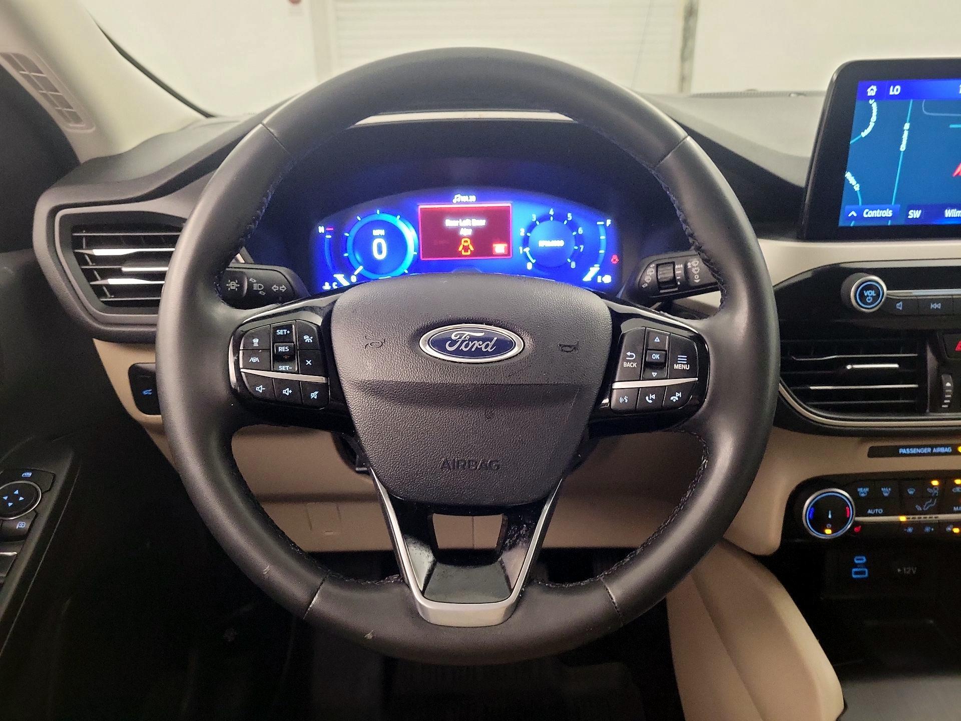 Thumbnail: 2022 Ford Escape - 10