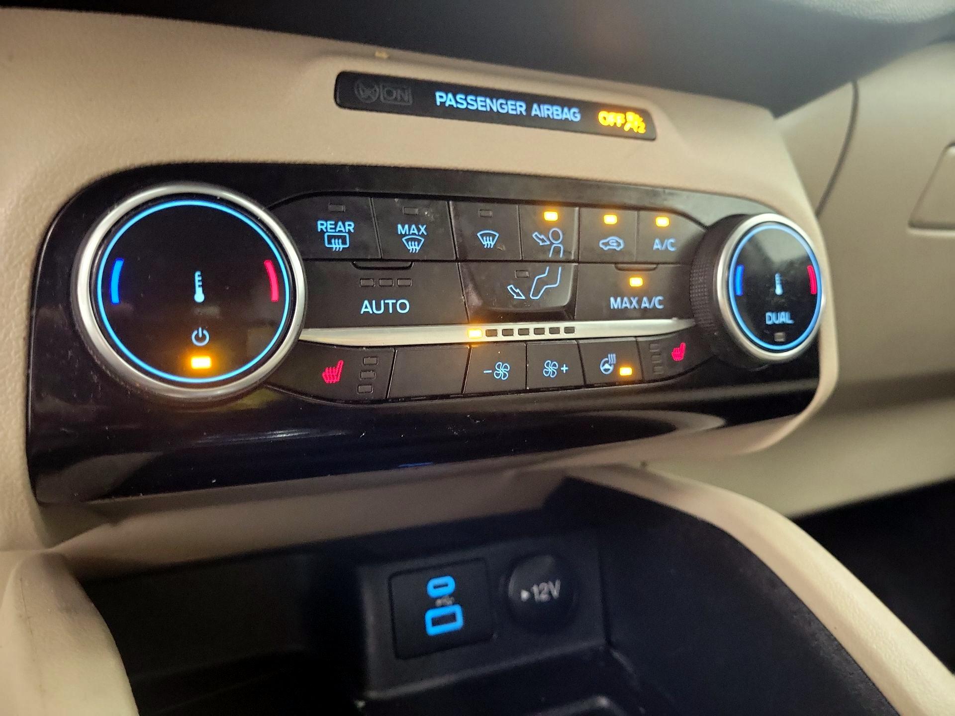 Thumbnail: 2022 Ford Escape - 17