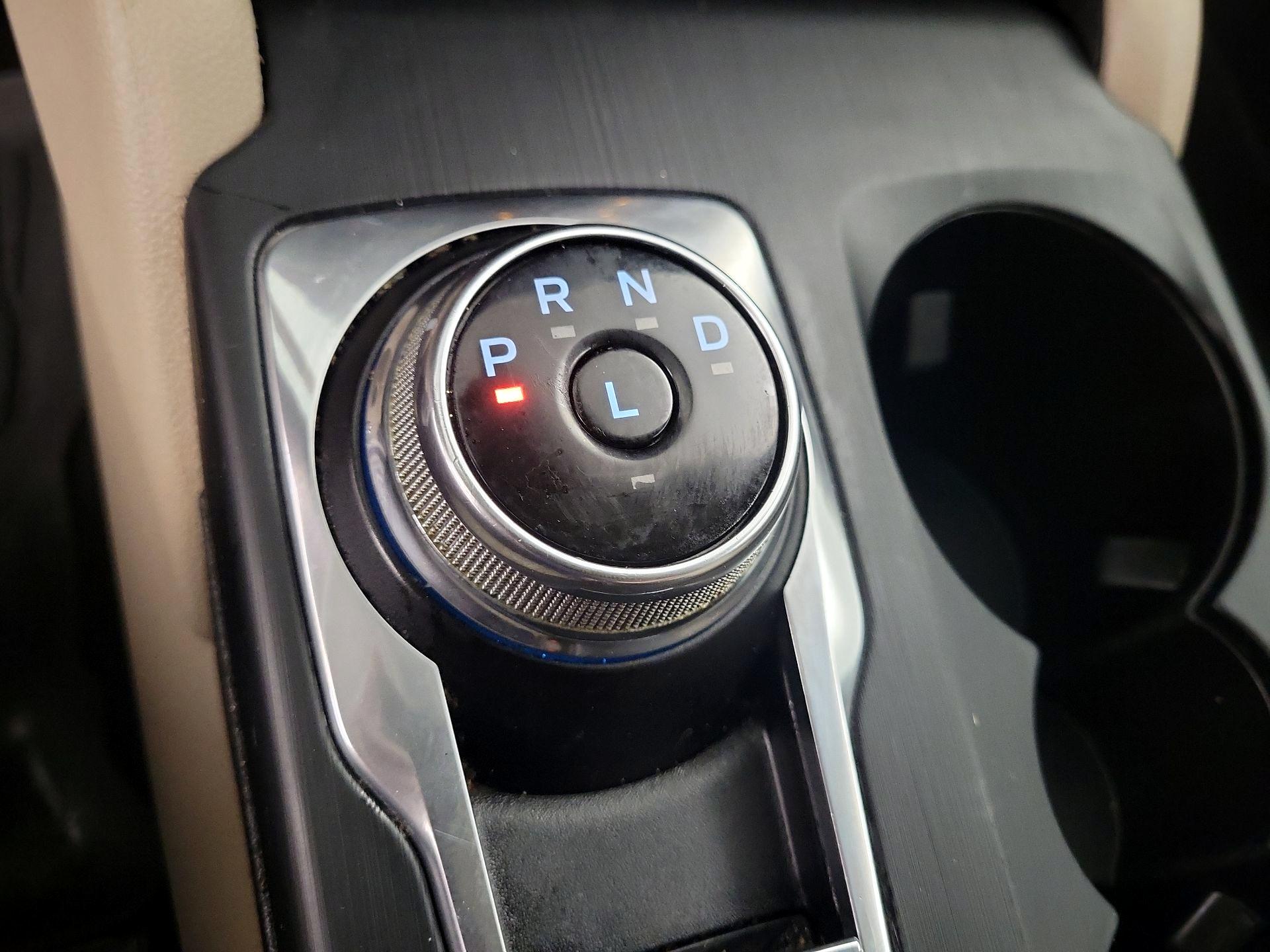 Thumbnail: 2022 Ford Escape - 18