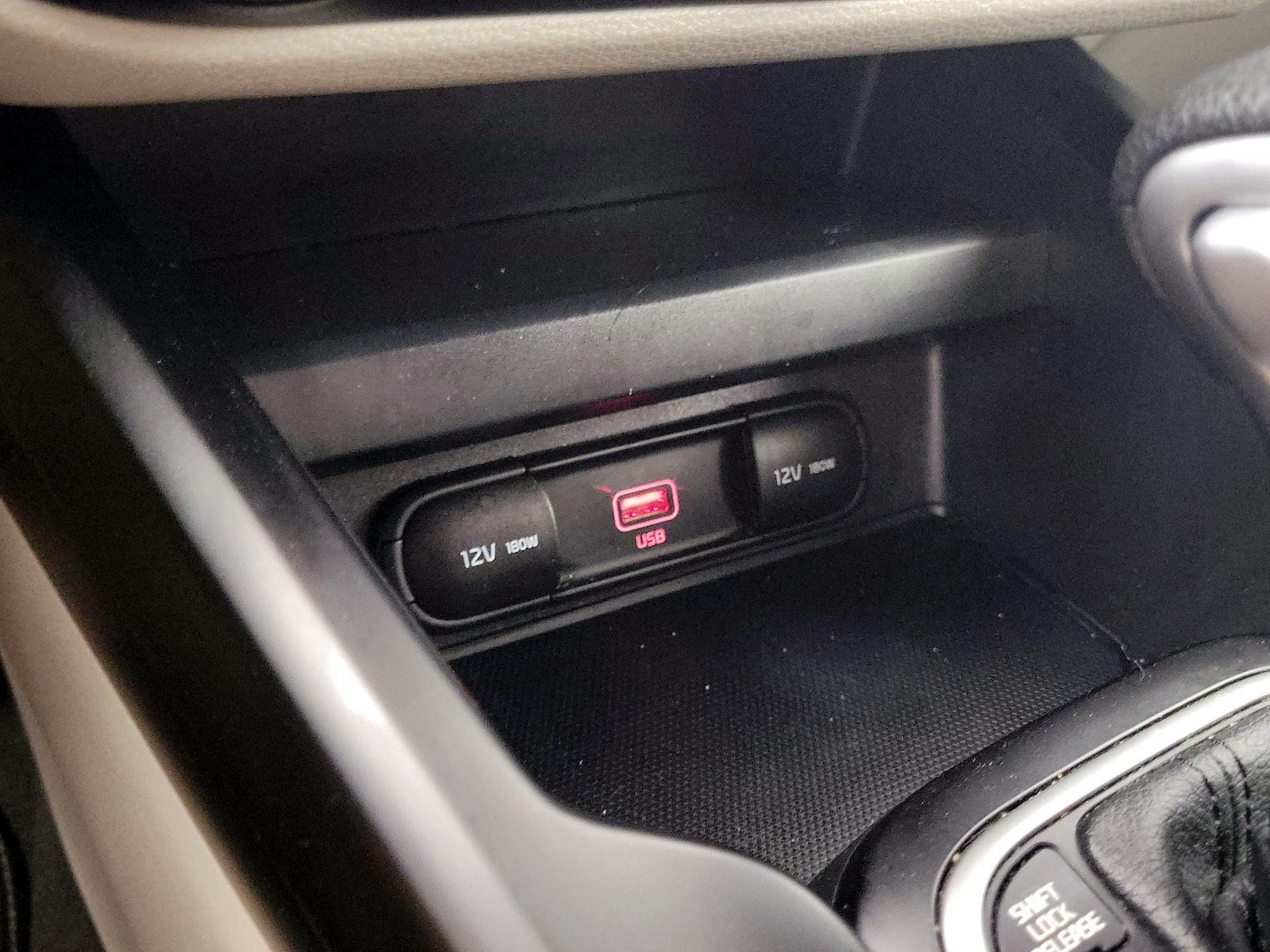 2021 Kia Soul S - Photo 19