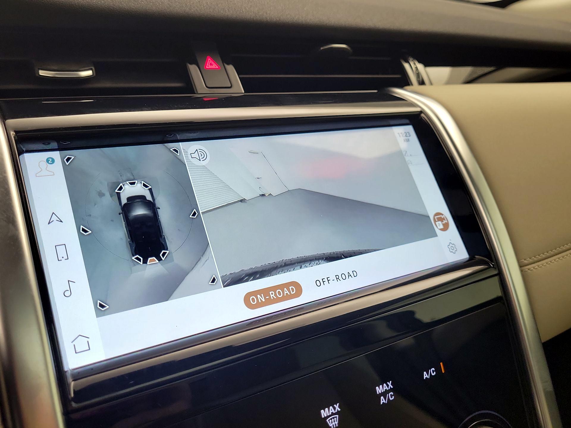 Thumbnail: 2021 Land Rover Discovery Sport - 13
