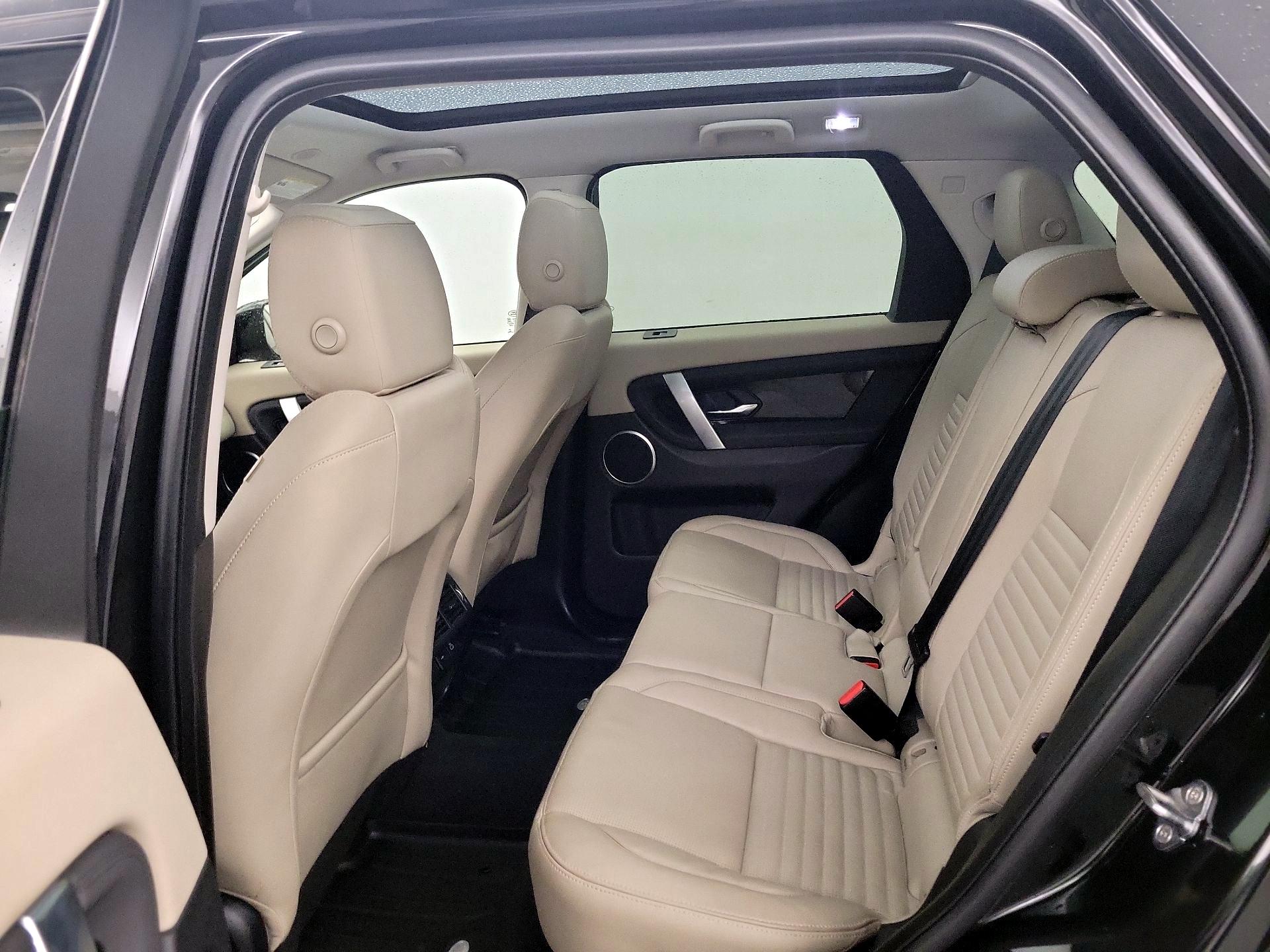 Thumbnail: 2021 Land Rover Discovery Sport - 19