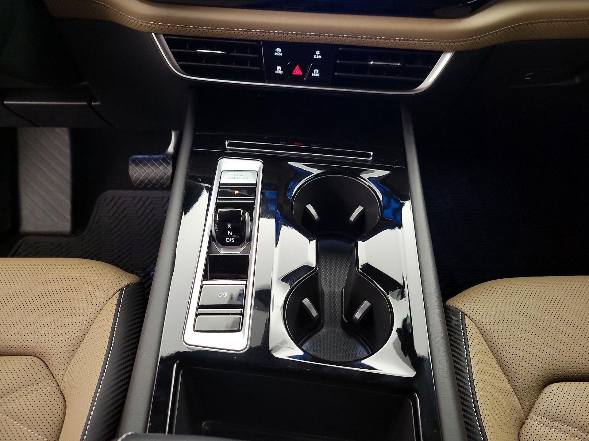 Thumbnail: 2025 Volkswagen Atlas - 18