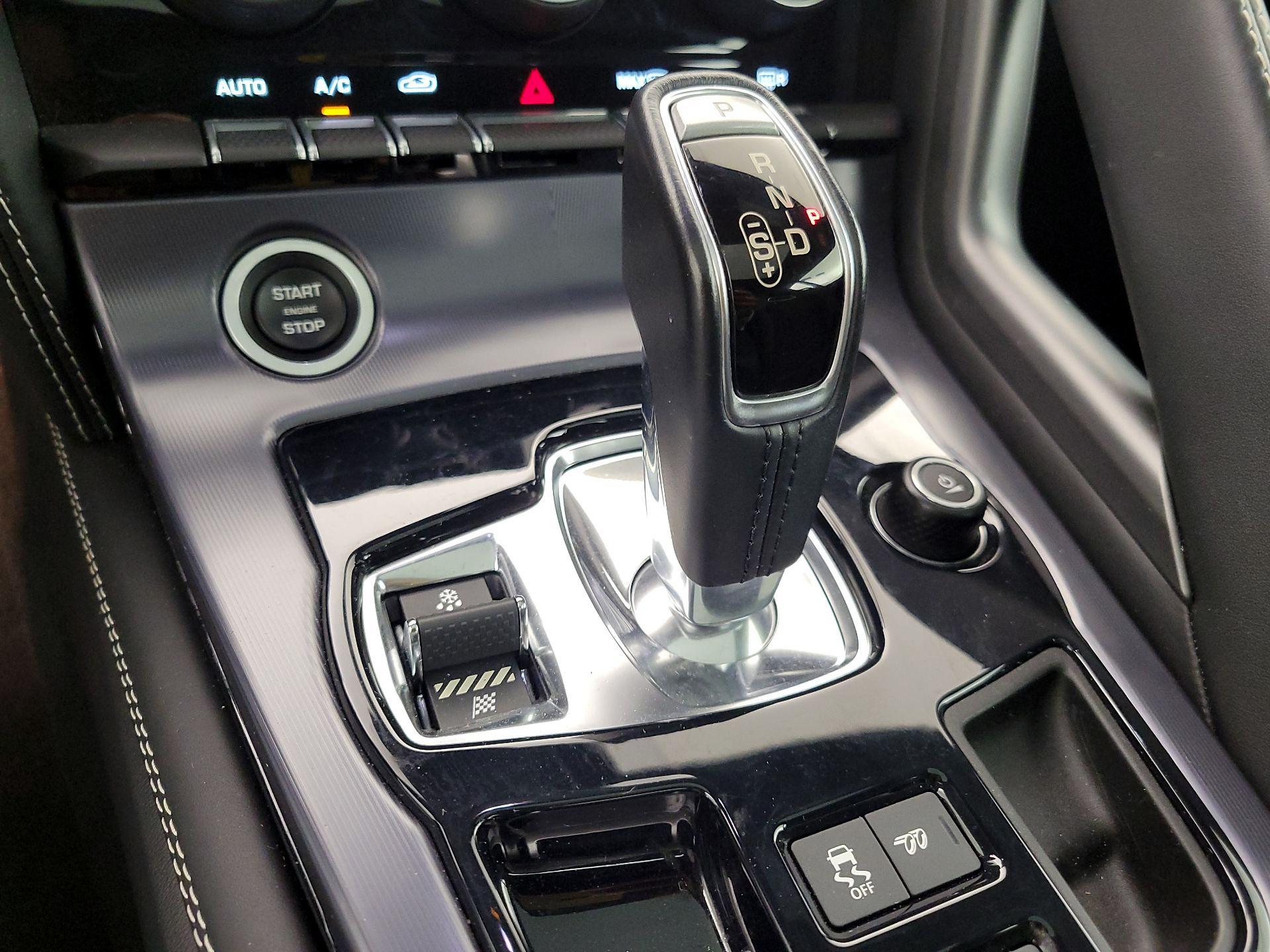 Thumbnail: 2018 Jaguar F-Type - 18