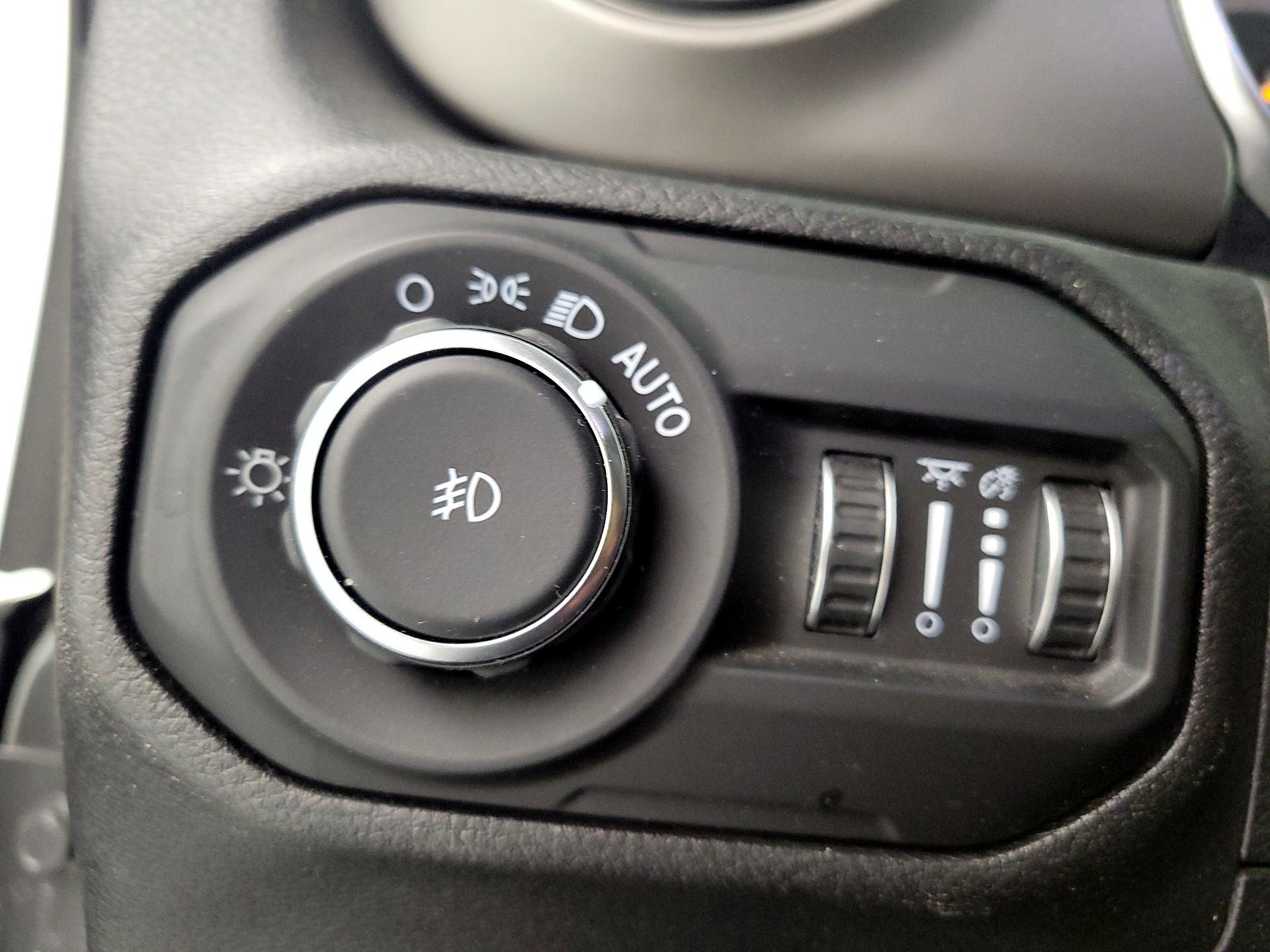 Thumbnail: 2021 Jeep Wrangler - 13