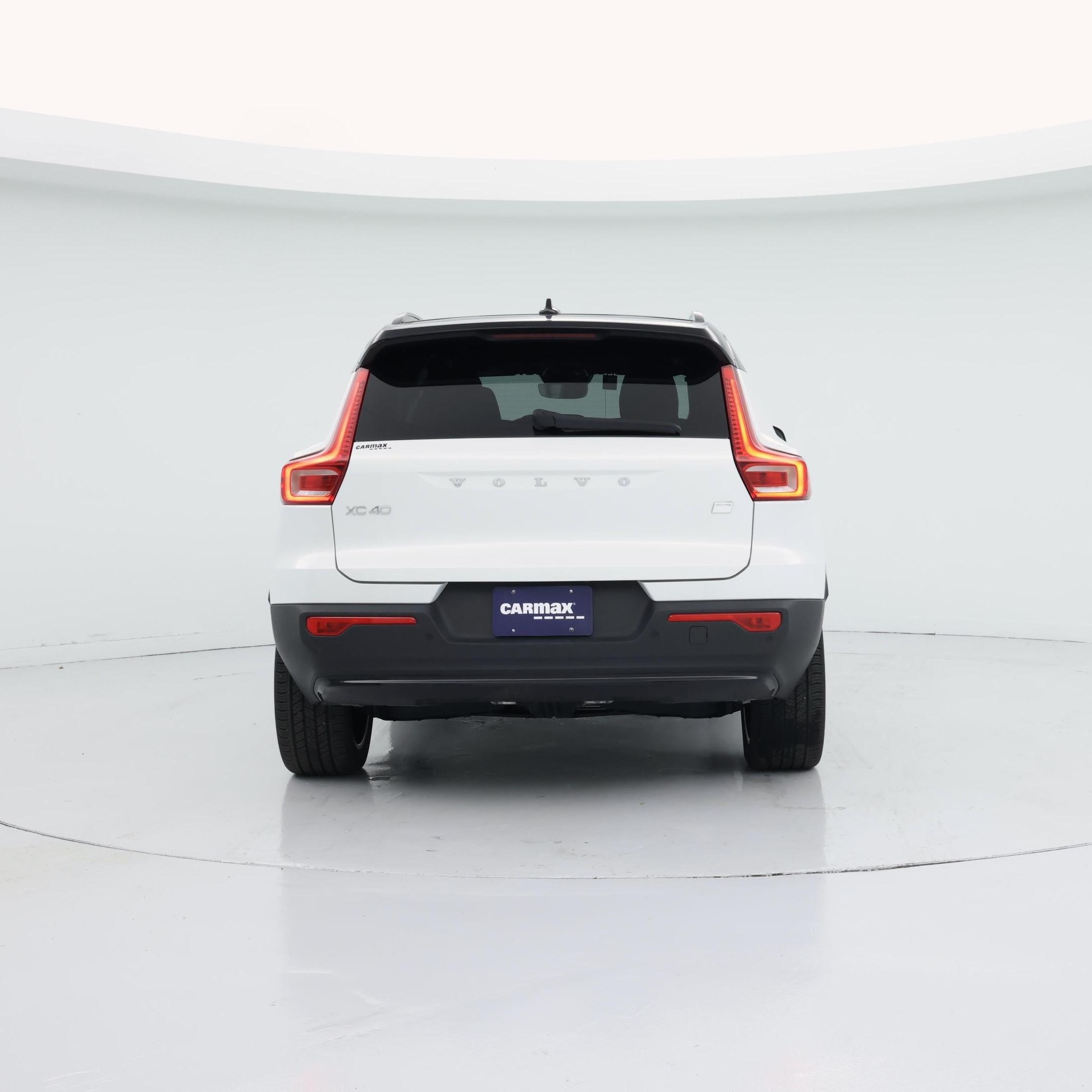 Thumbnail: 2024 Volvo XC40 - 6
