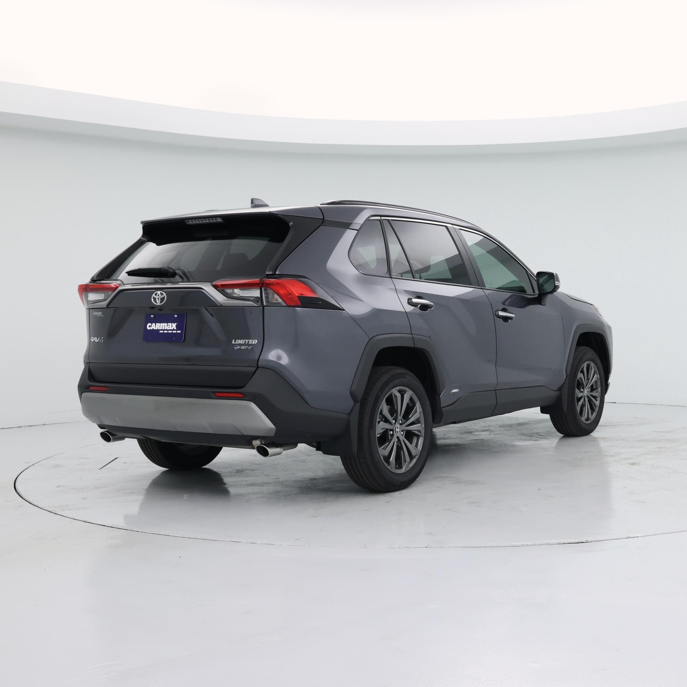 Thumbnail: 2025 Toyota RAV4 - 8