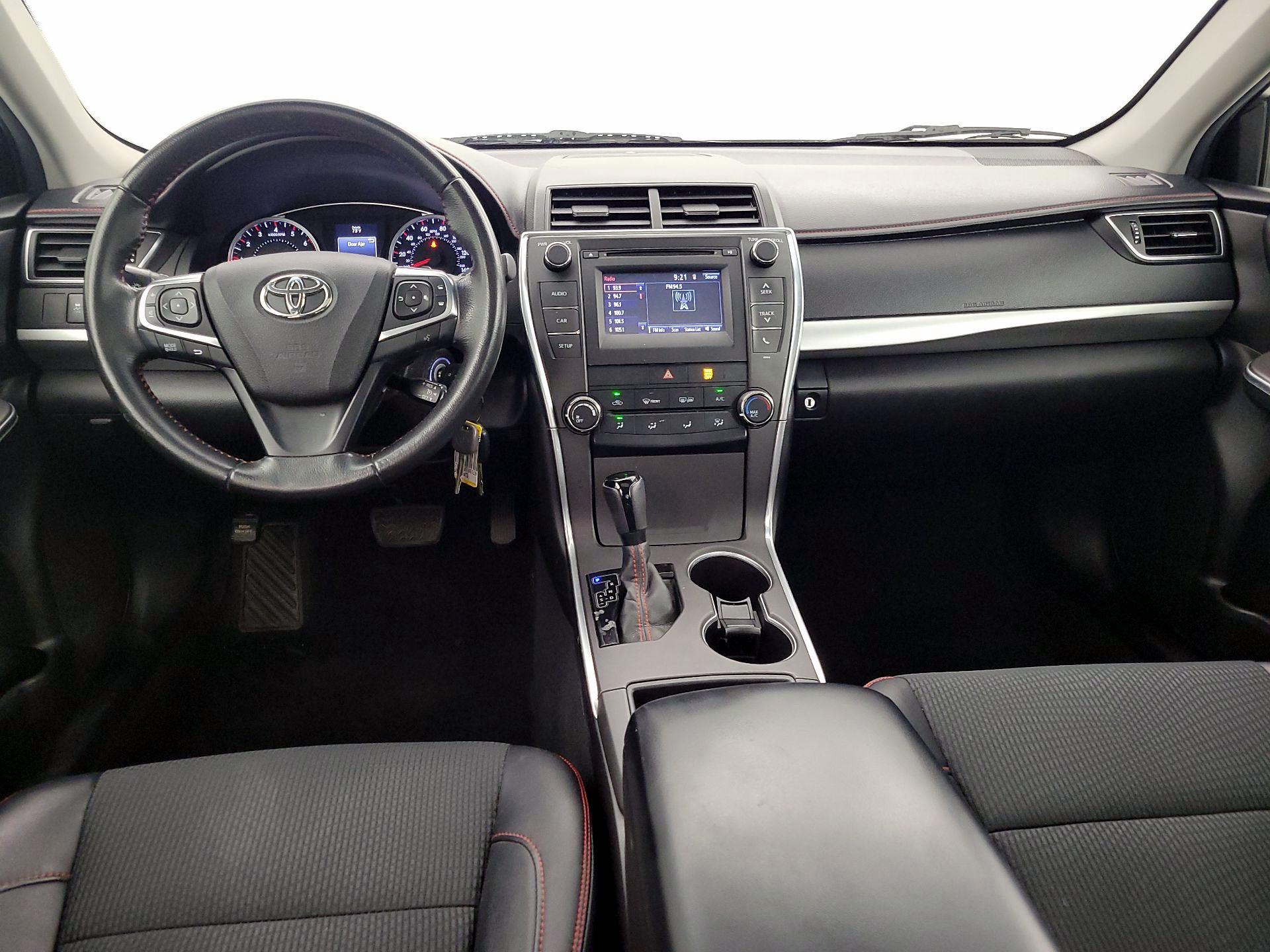 Thumbnail: 2017 Toyota Camry - 9