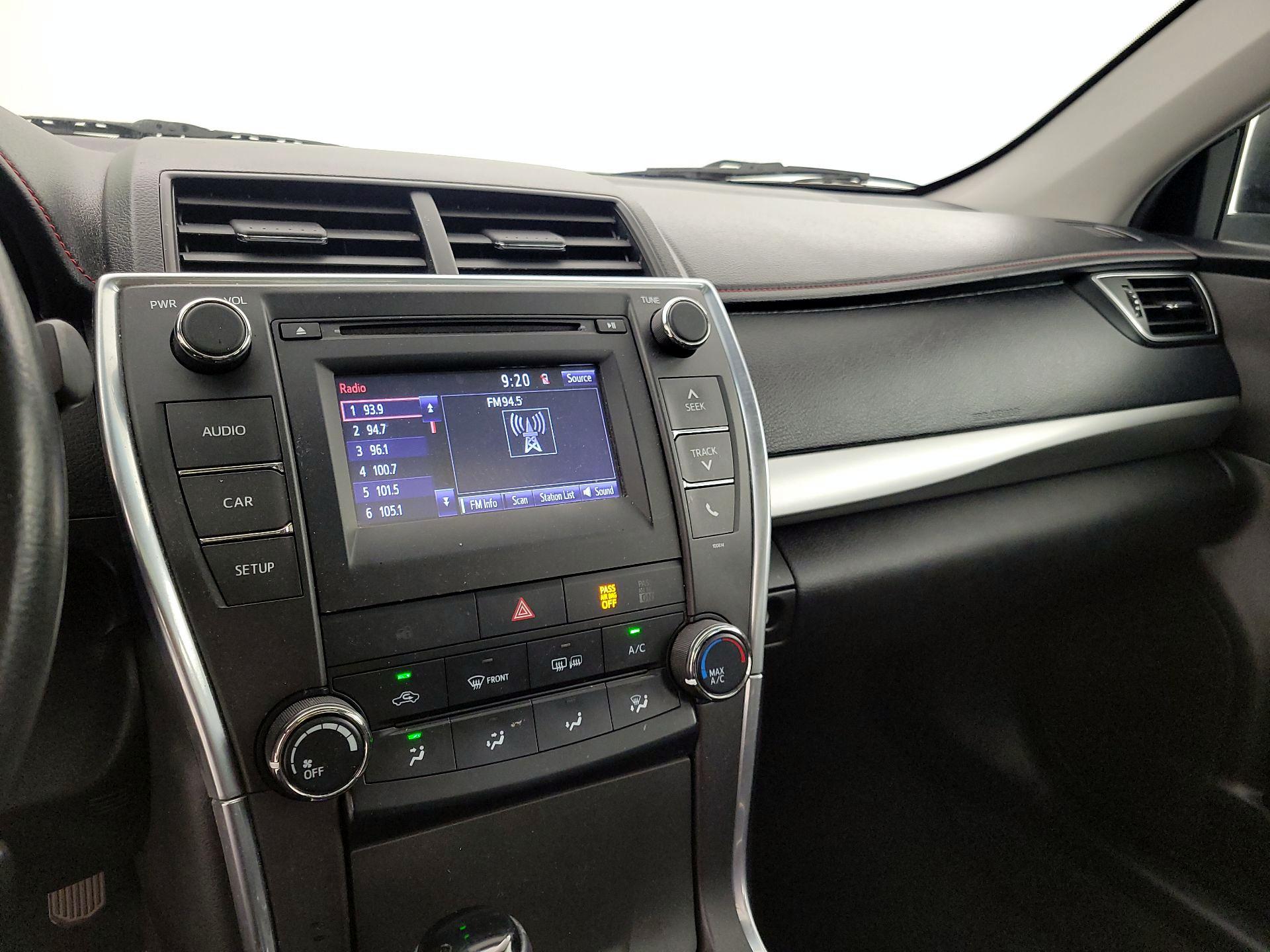 Thumbnail: 2017 Toyota Camry - 15