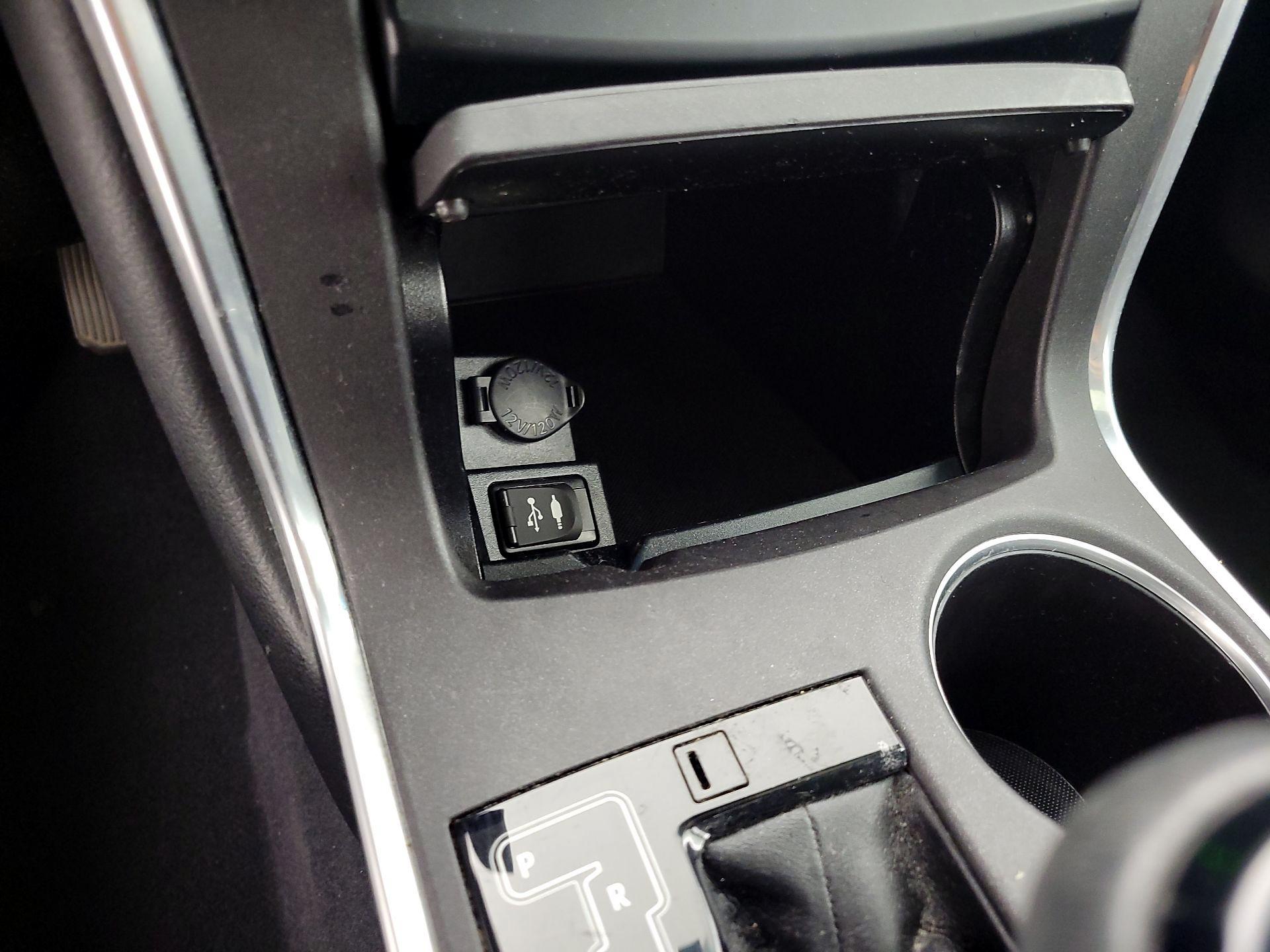 Thumbnail: 2017 Toyota Camry - 18