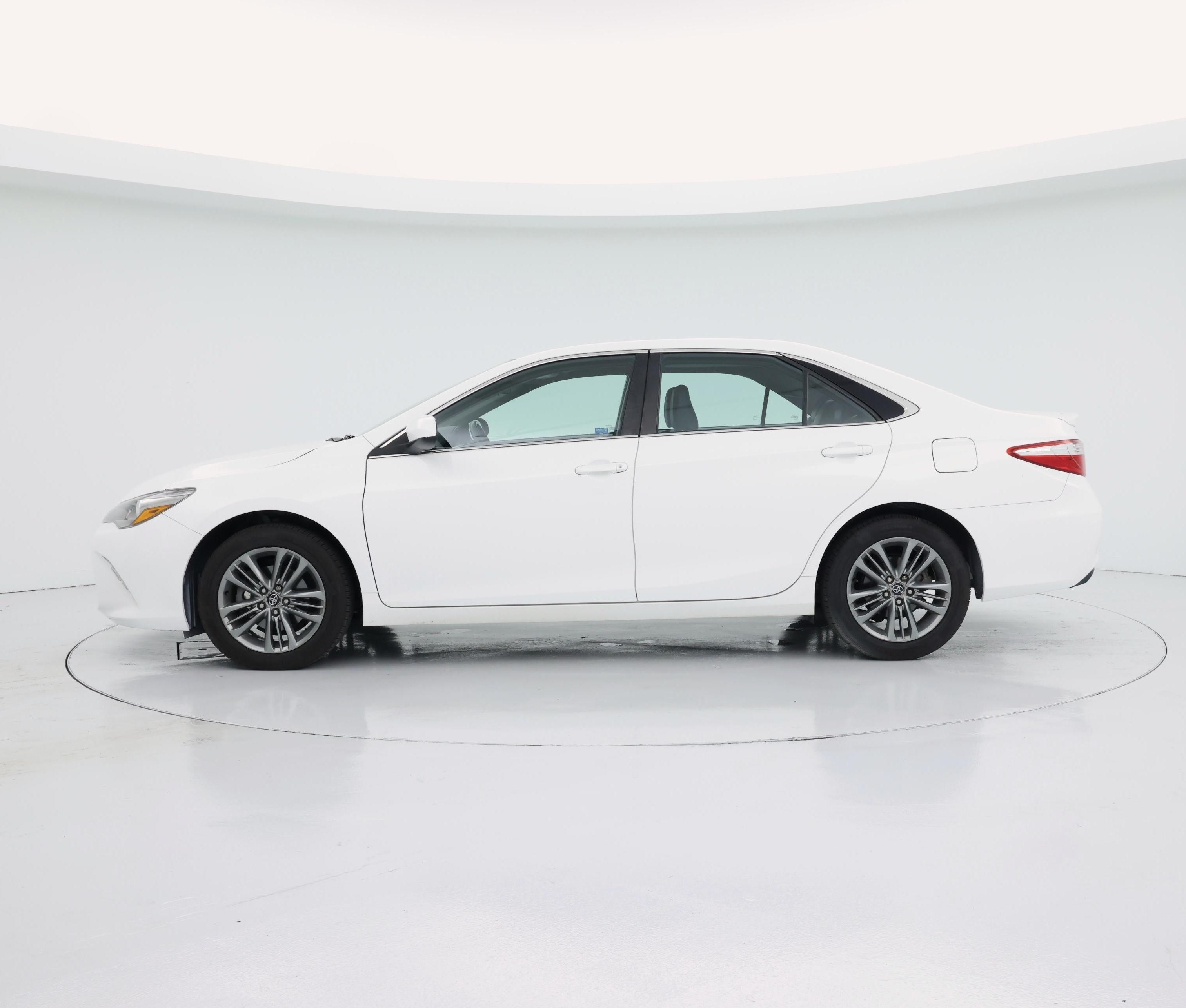 Thumbnail: 2017 Toyota Camry - 3