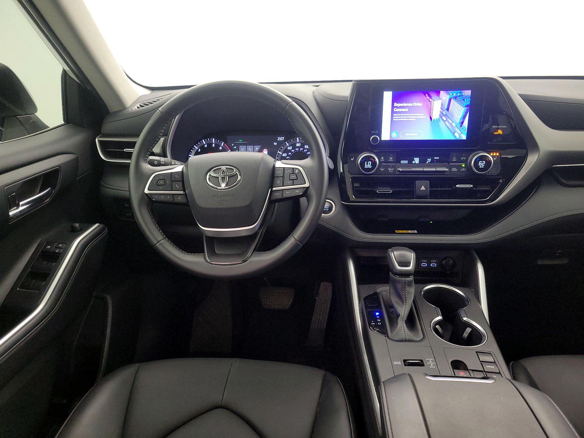 Thumbnail: 2024 Toyota Highlander - 10