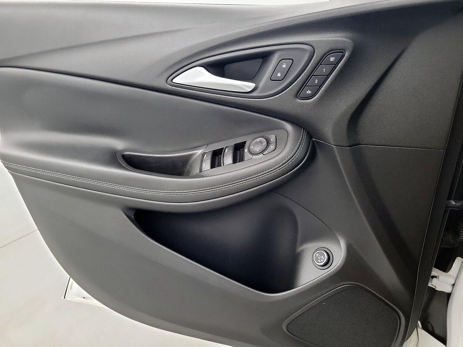 Thumbnail: 2021 Buick Encore GX - 12