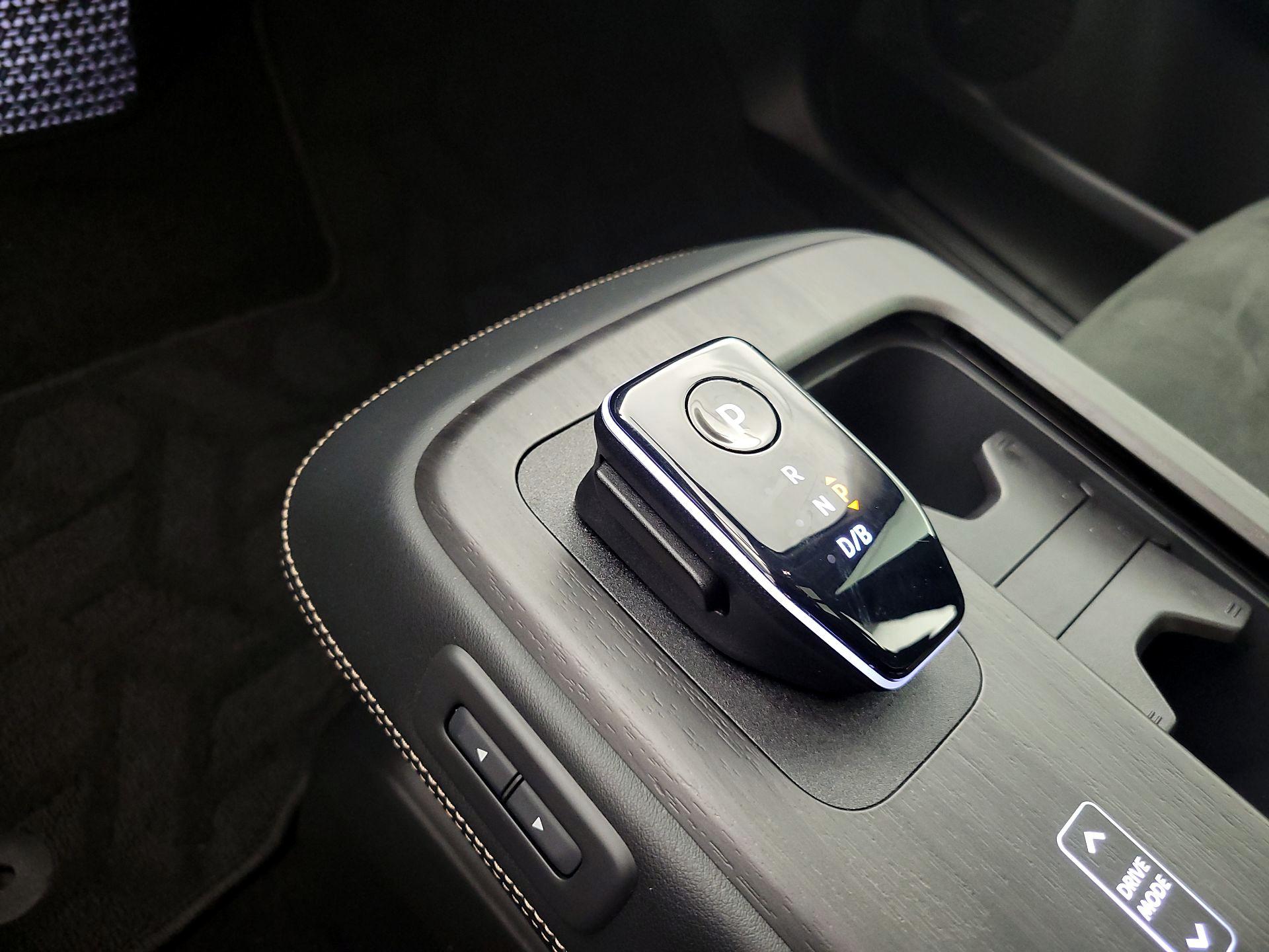 Thumbnail: 2025 Nissan Ariya - 18