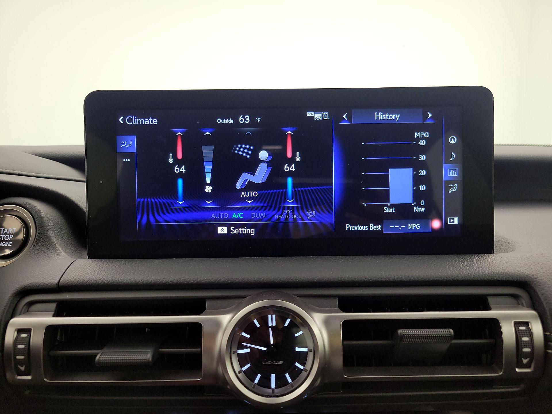 Thumbnail: 2022 Lexus IS - 17