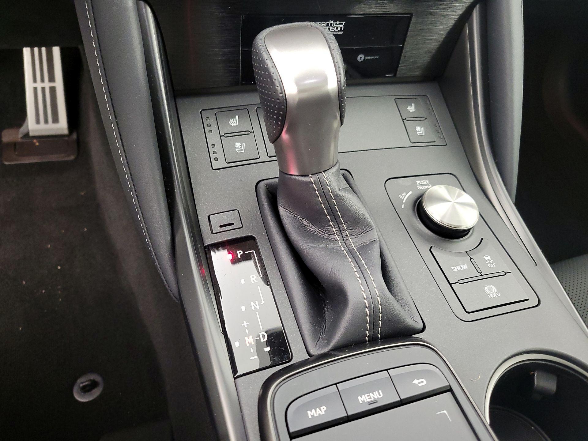 Thumbnail: 2022 Lexus IS - 18