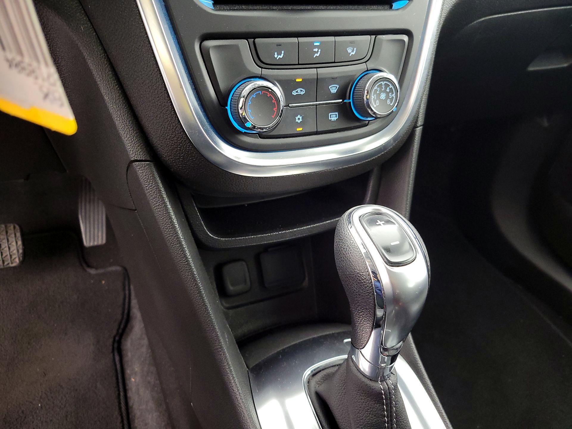 Thumbnail: 2016 Buick Encore - 16