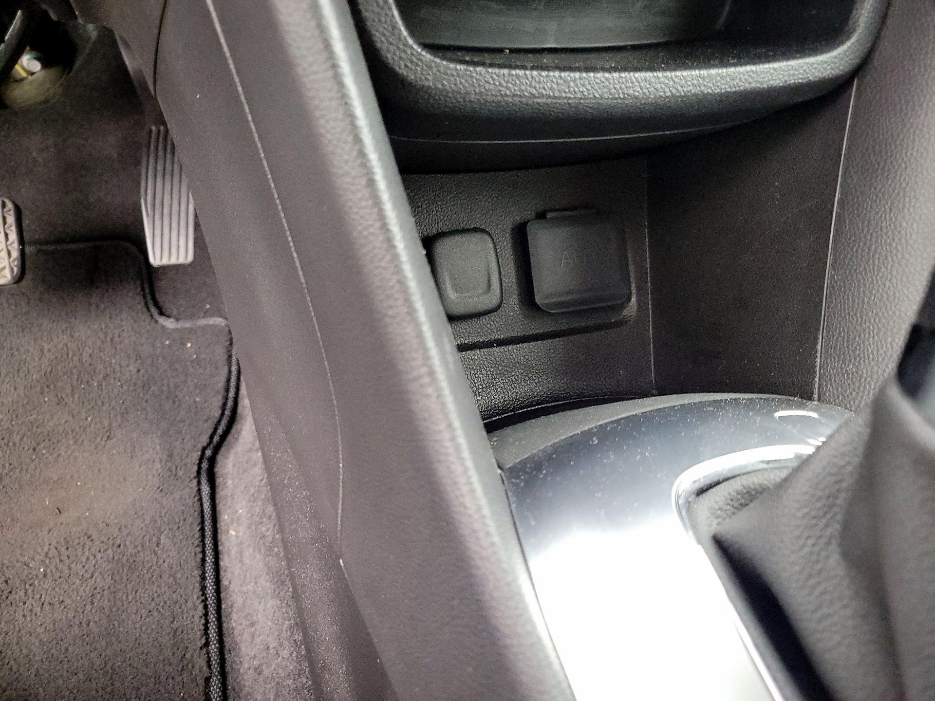 Thumbnail: 2016 Buick Encore - 18