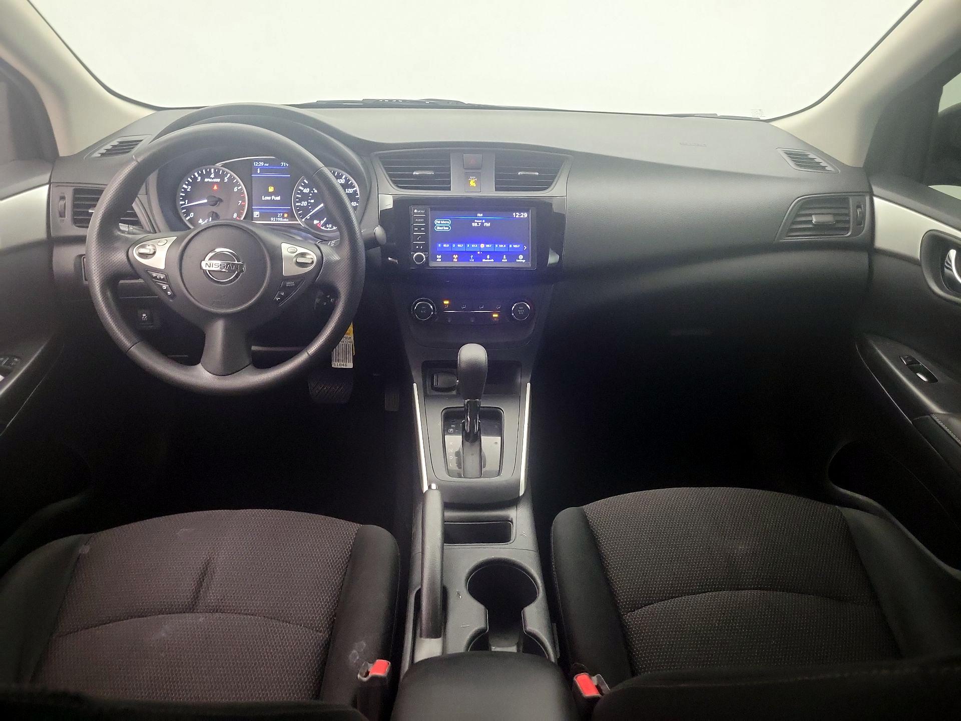 Thumbnail: 2019 Nissan Sentra - 9