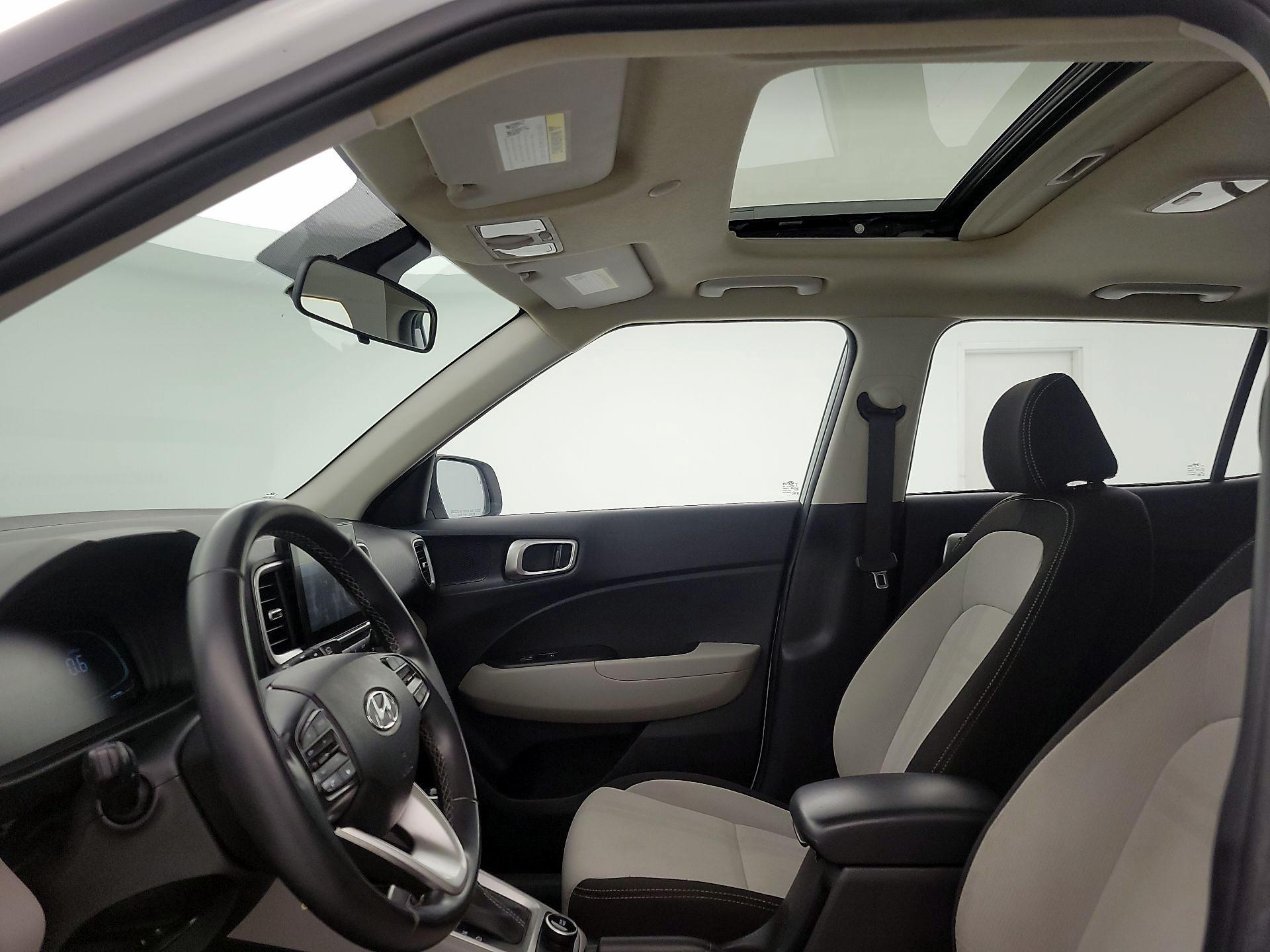 Thumbnail: 2023 Hyundai Venue - 19