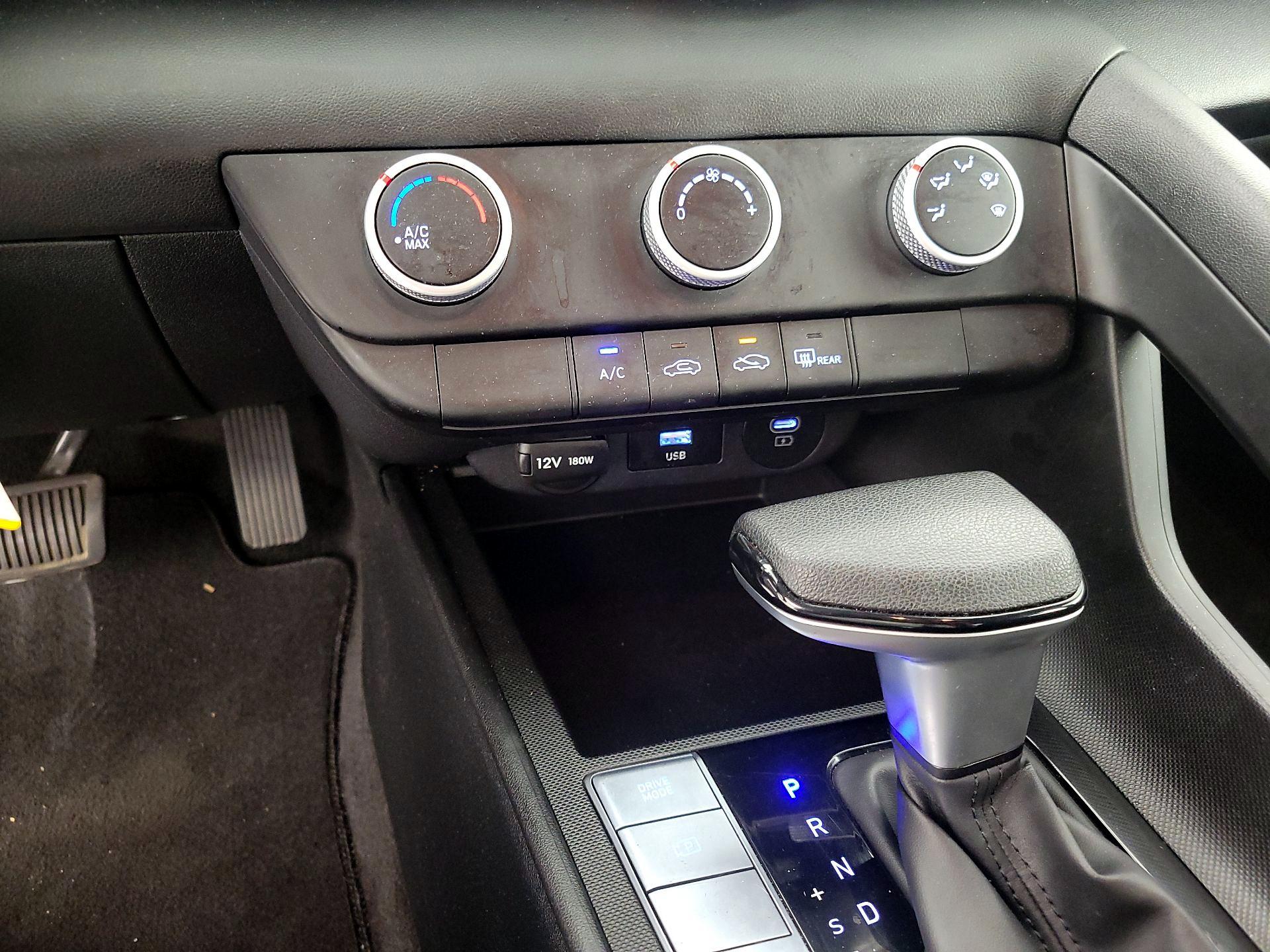 Thumbnail: 2024 Hyundai Elantra - 16